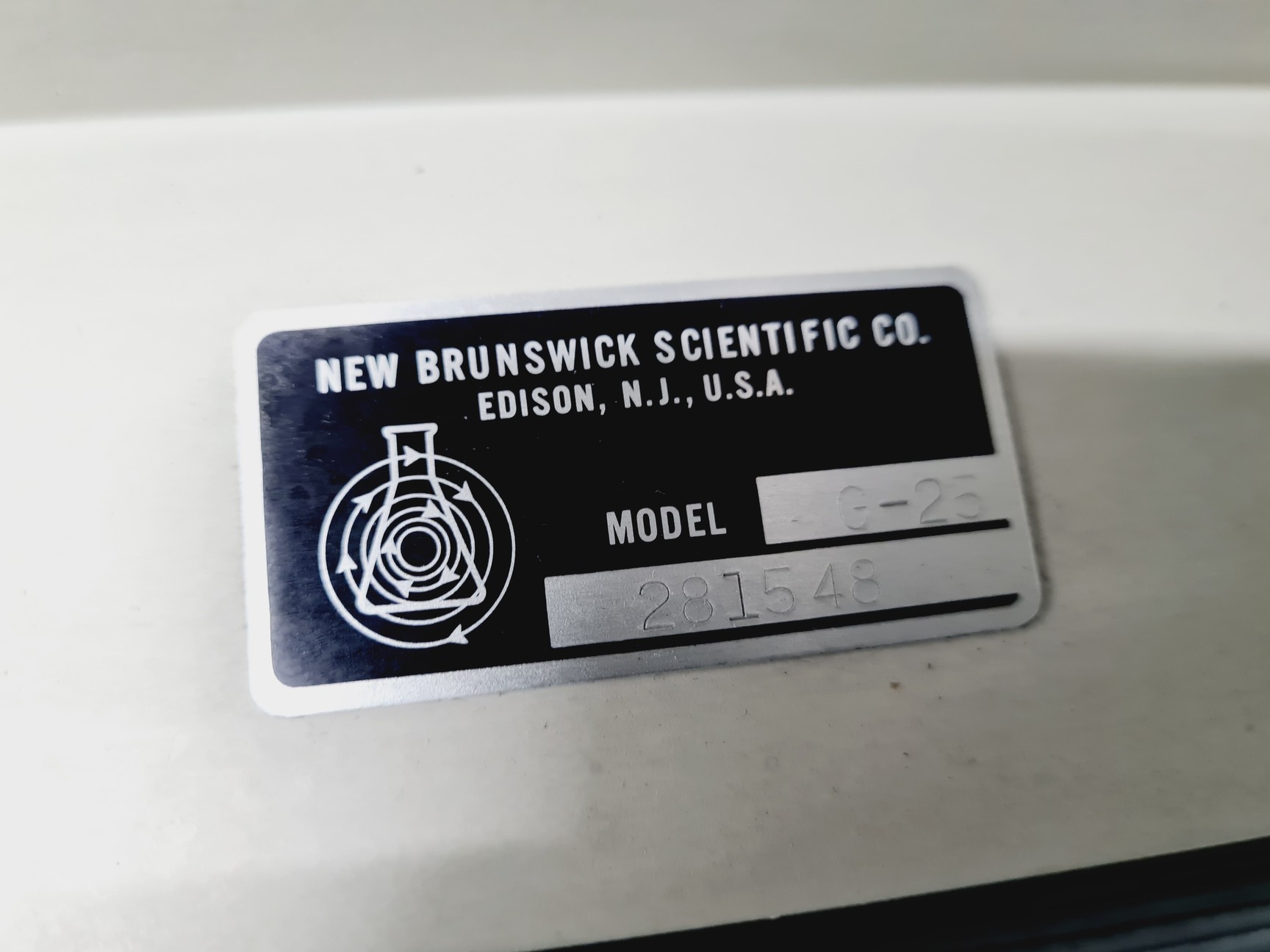 Image of New Brunswick Scientific Co G-25 Shaking Incubator Lab