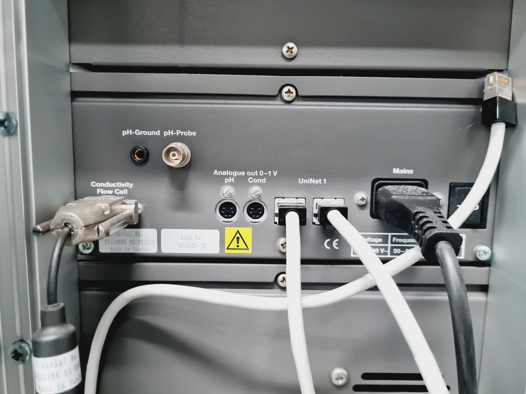 Image of AKTA Purifier pH/C-900, UV-900, P-90, Box-900, Frac-900 HPLC System Lab
