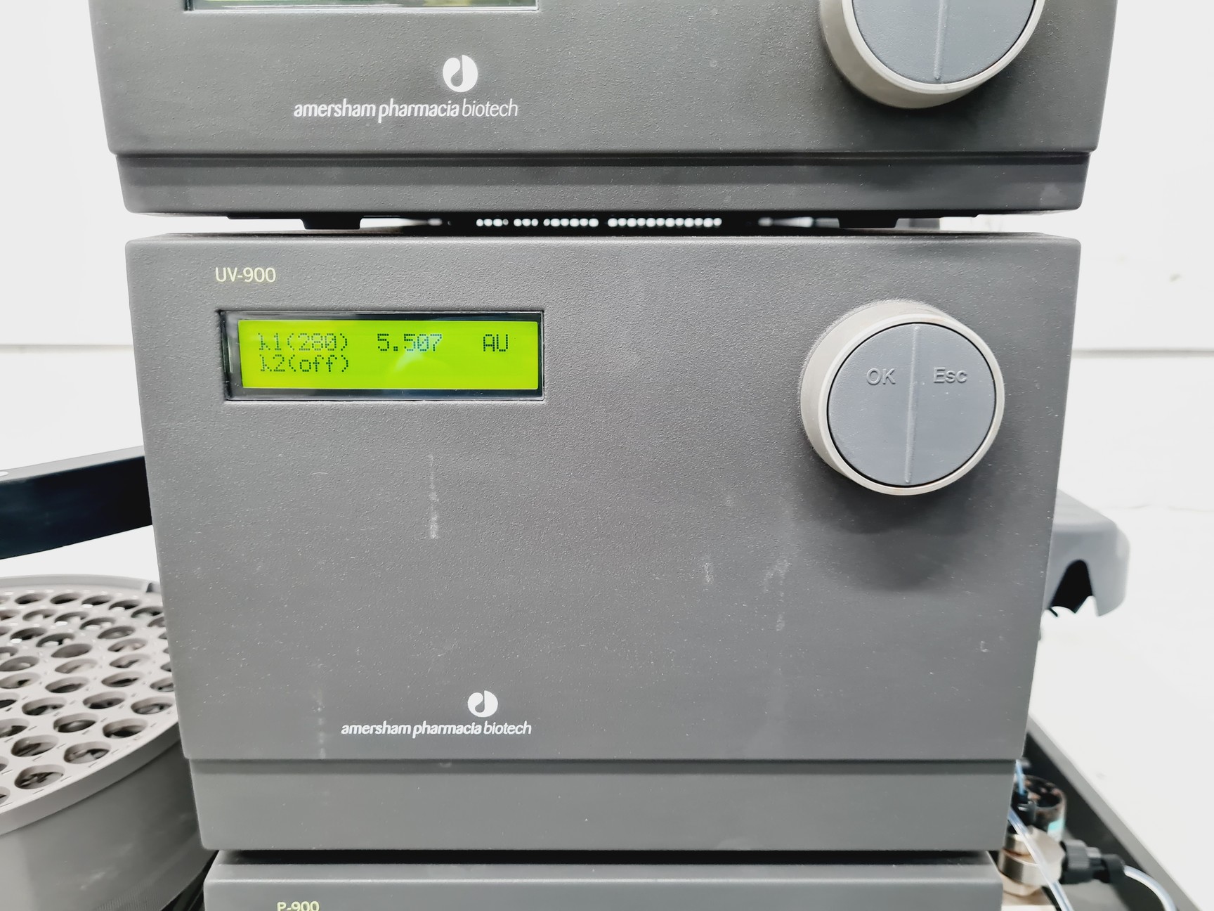 Image of AKTA Purifier pH/C-900, UV-900, P-90, Box-900, Frac-900 HPLC System Lab