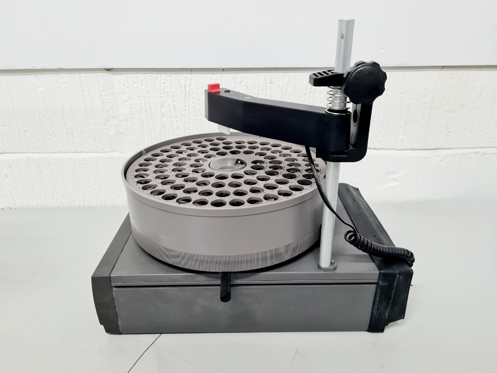 Image of Amersham Pharmacia AKTA Purifier pH/C-900, UV-900,P-90, Box-900, Frac-900 HPLC