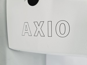 Thumbnail image of Zeiss Axio Vert A1 Microscope w/ 5 x Objectives 5x/10x/20x/50x/100x & Software