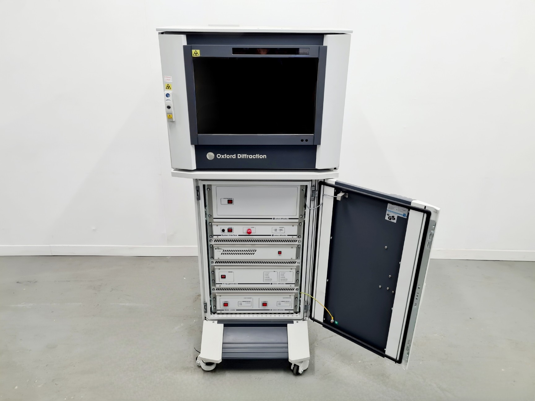 Image of Rigaku Oxford Diffraction SuperNova single X-Ray Diffractometer  Lab