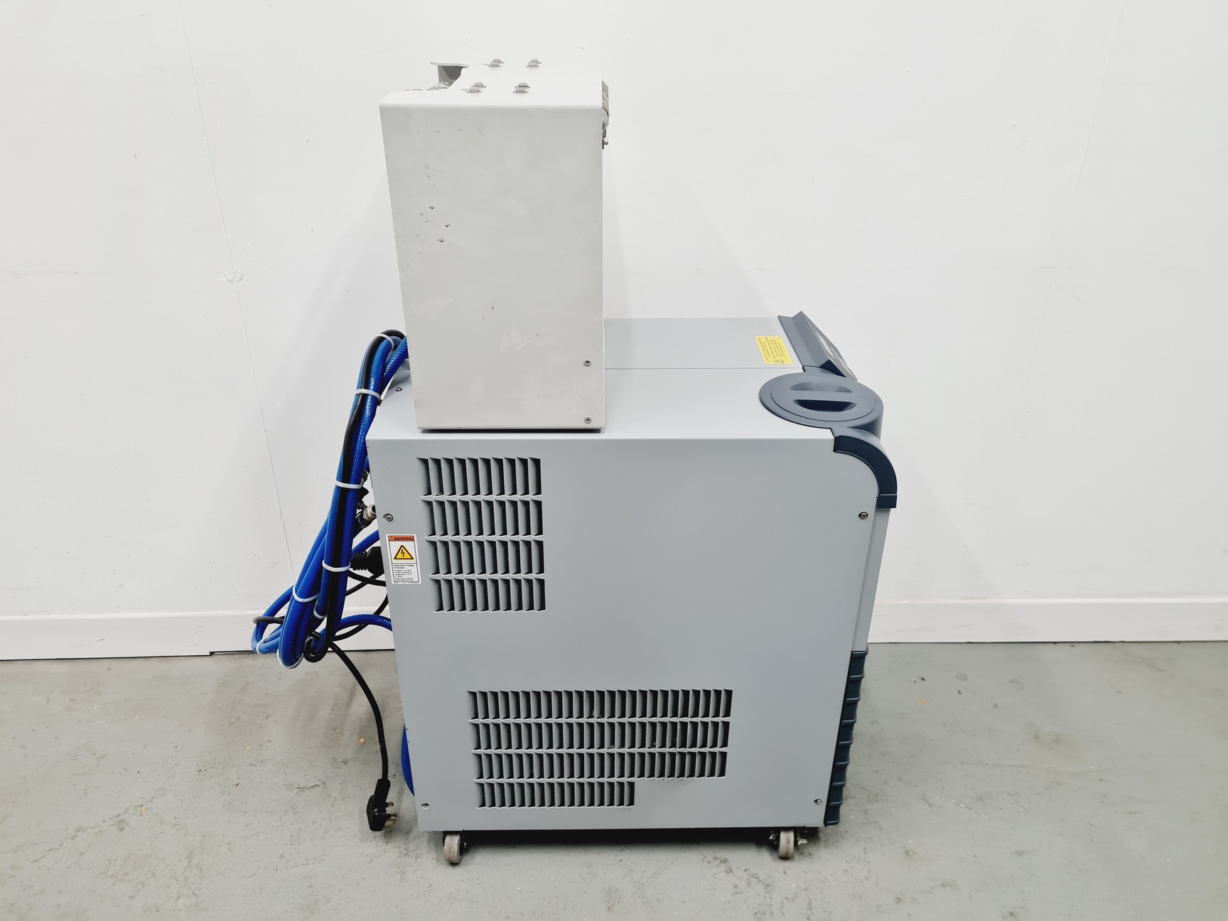 Image of Rigaku Oxford Diffraction SuperNova single X-Ray Diffractometer  Lab