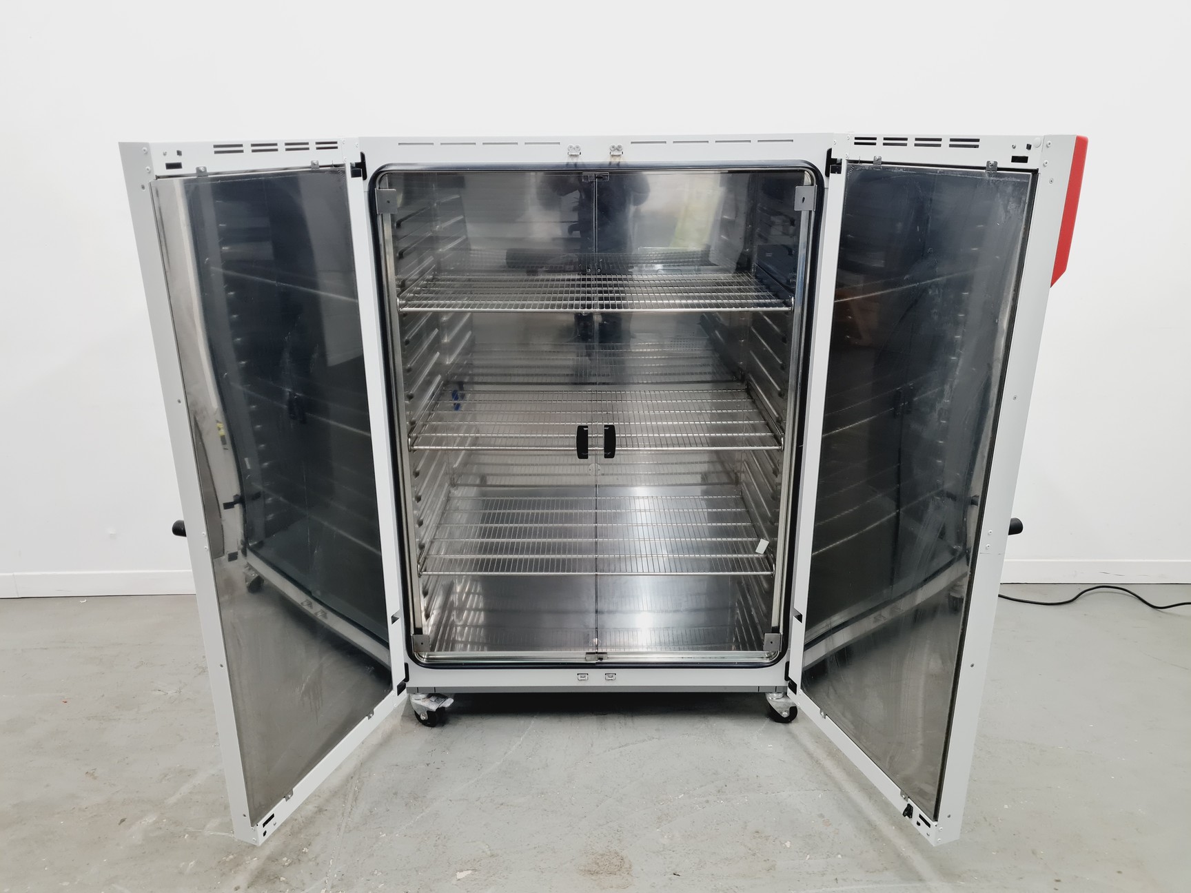 Image of Binder BD 720 E3.1 Incubator Lab