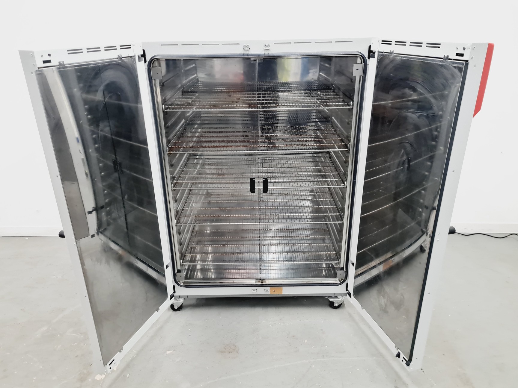 Image of Binder Model BD 720 E3.1 Incubator Lab