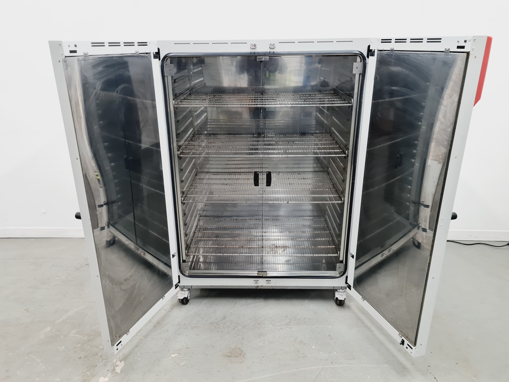 Image of Binder Model No. BD 720 E3.1 Incubator Lab