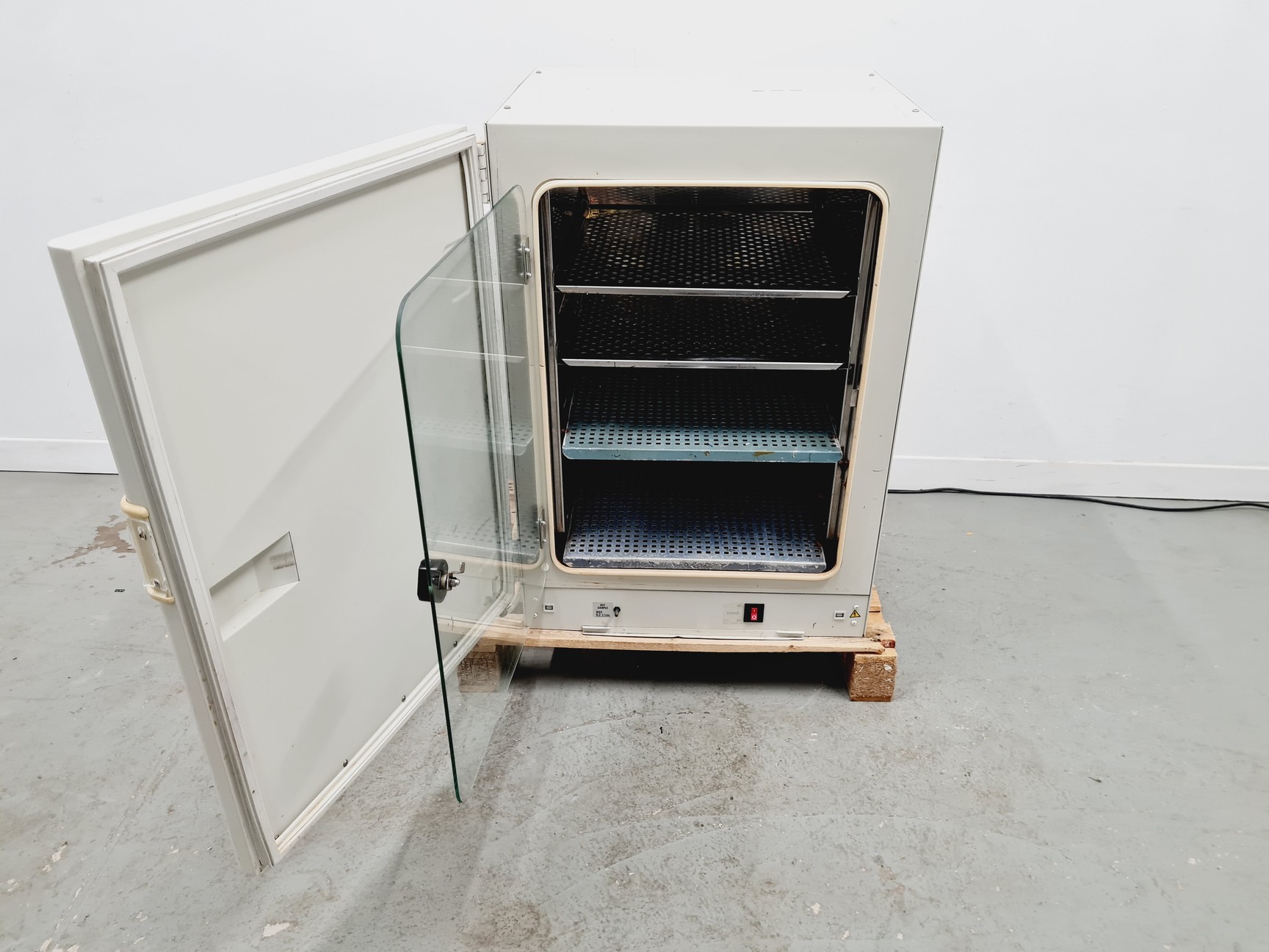 Image of Sanyo MCO-17AIC Co2 Incubator Lab
