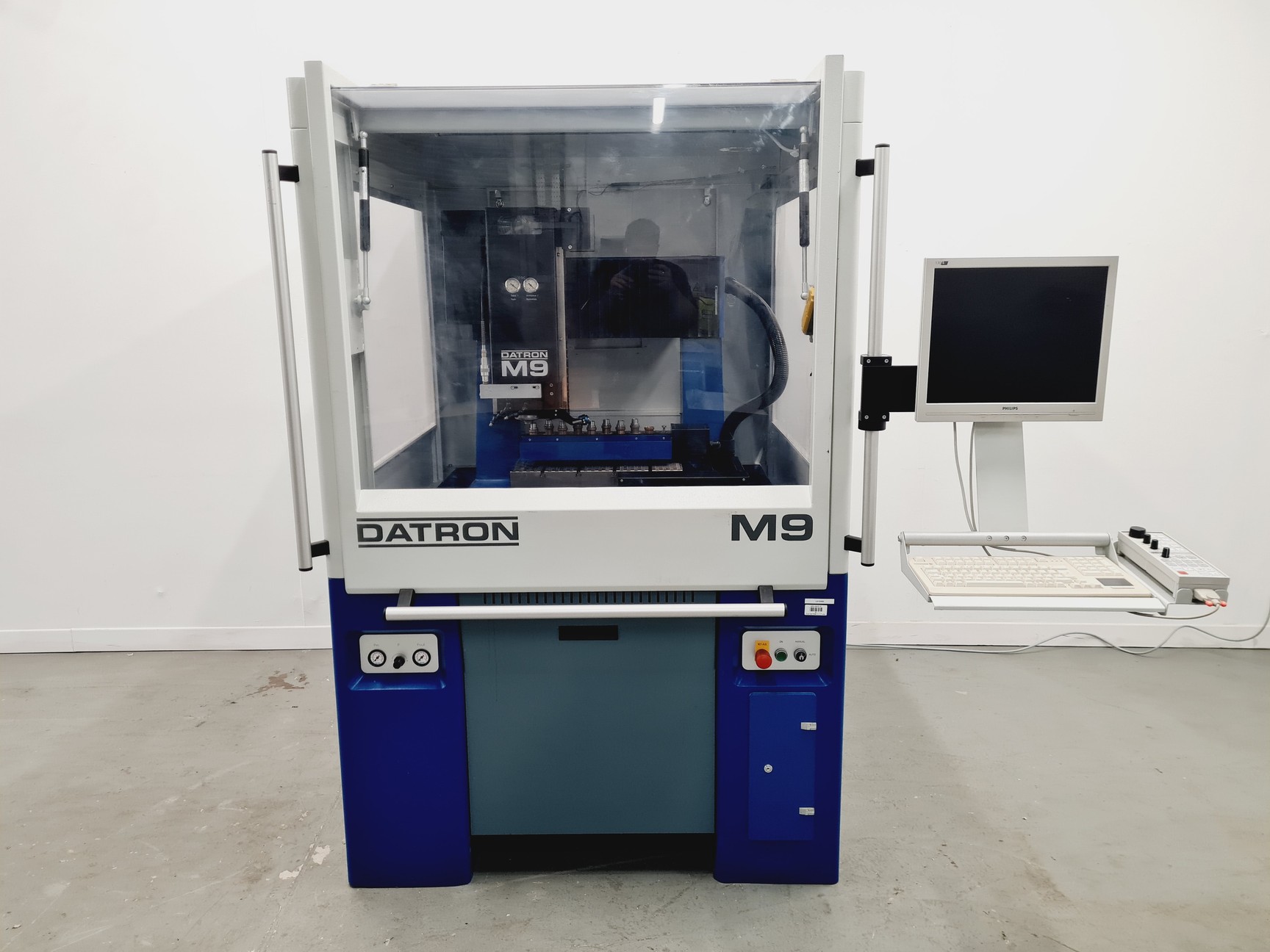 Image of Datron CAT3D-M9 CNC Milling Machine with Accessories