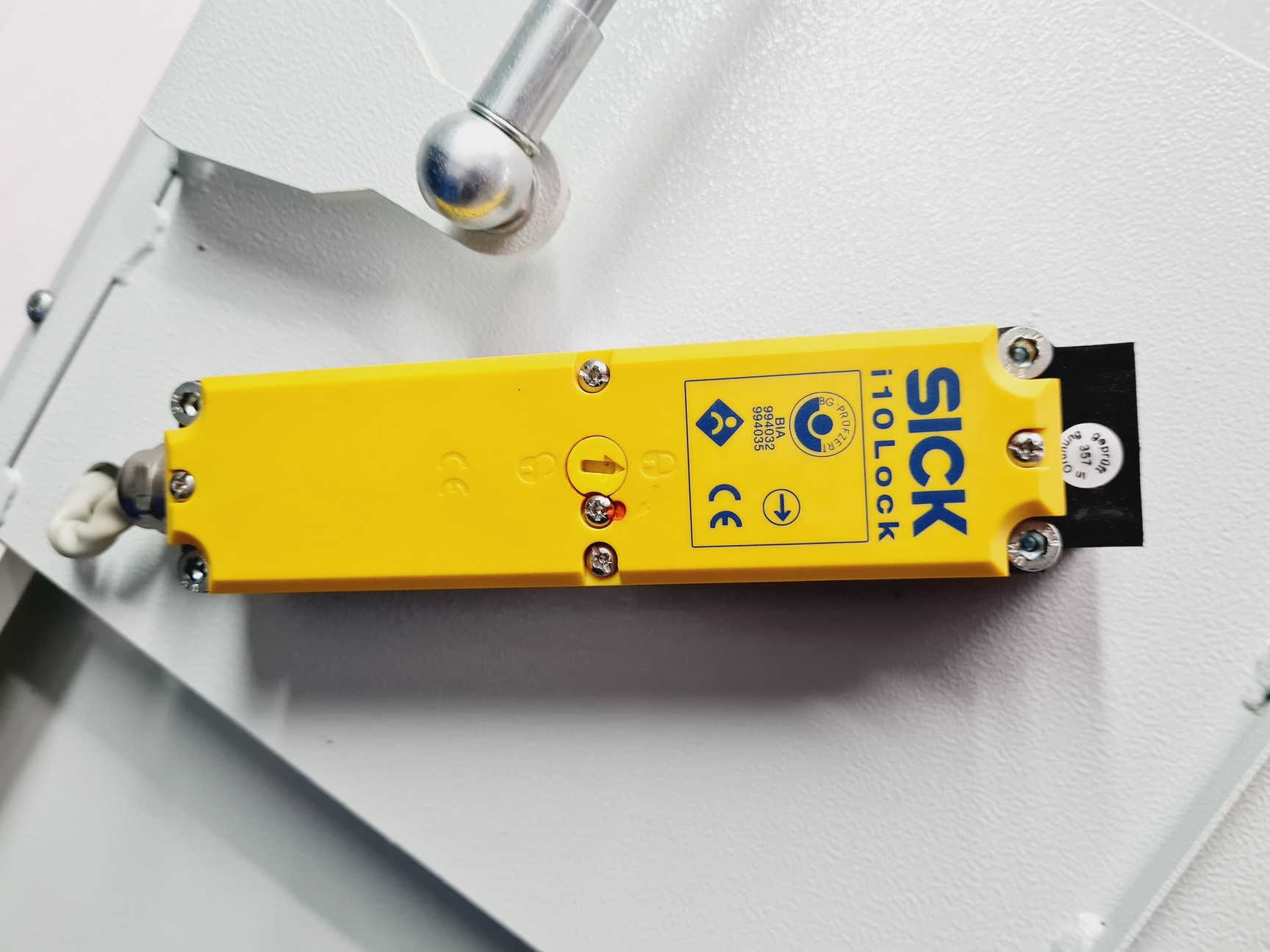 Image of Datron CAT3D-M9 CNC Milling Machine with Accessories