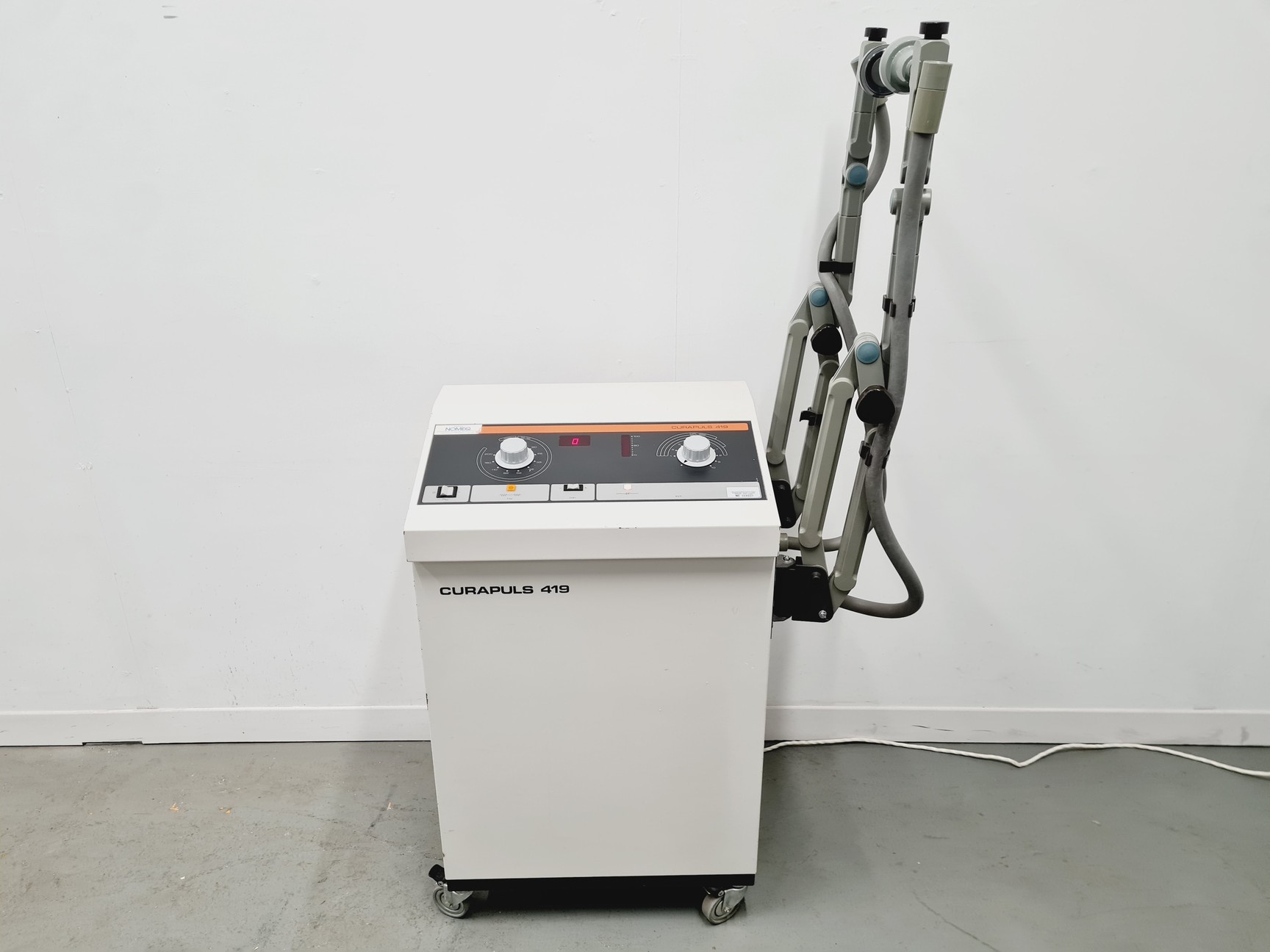 Image of Enraf Nonius Curapuls 419 Shortwave Therapy Unit Lab