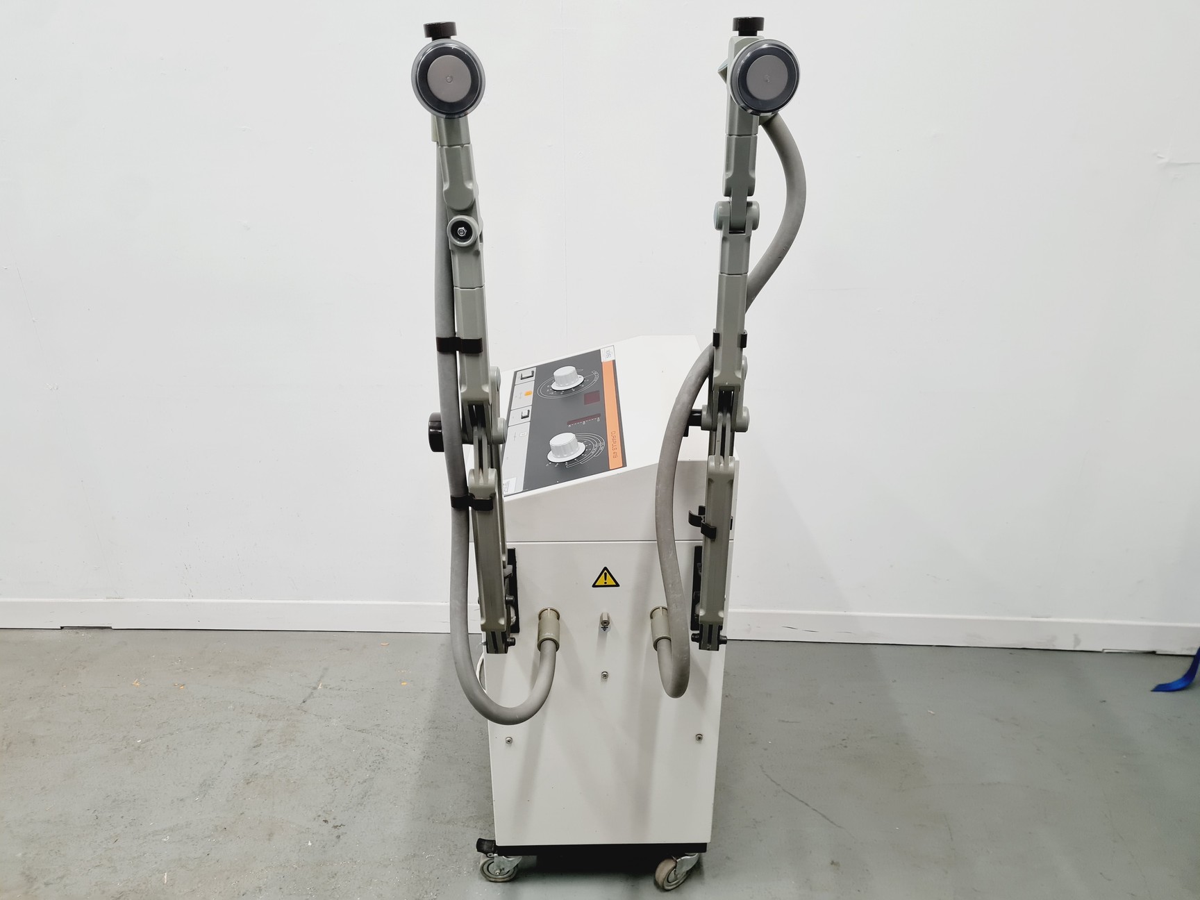 Image of Enraf Nonius Curapuls 419 Shortwave Therapy Unit Lab