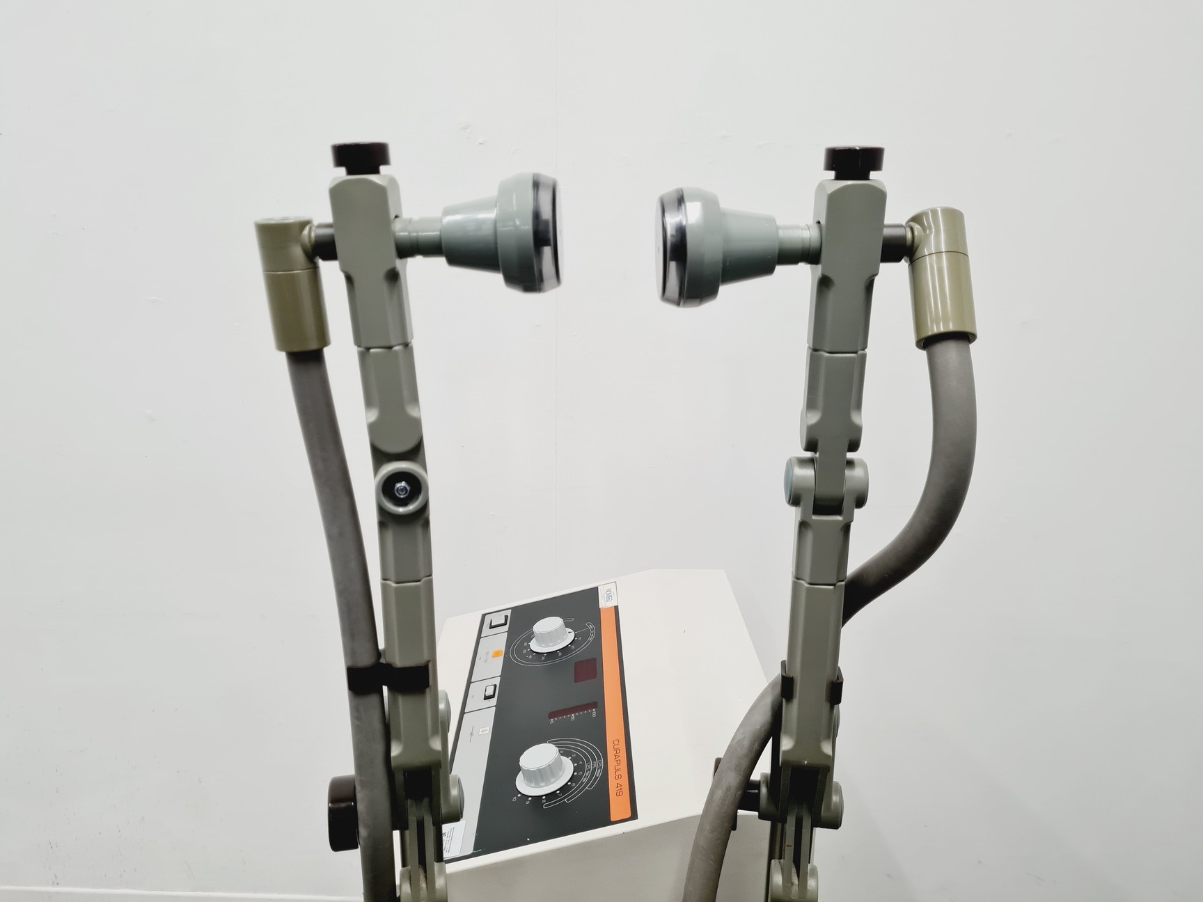 Image of Enraf Nonius Curapuls 419 Shortwave Therapy Unit Lab