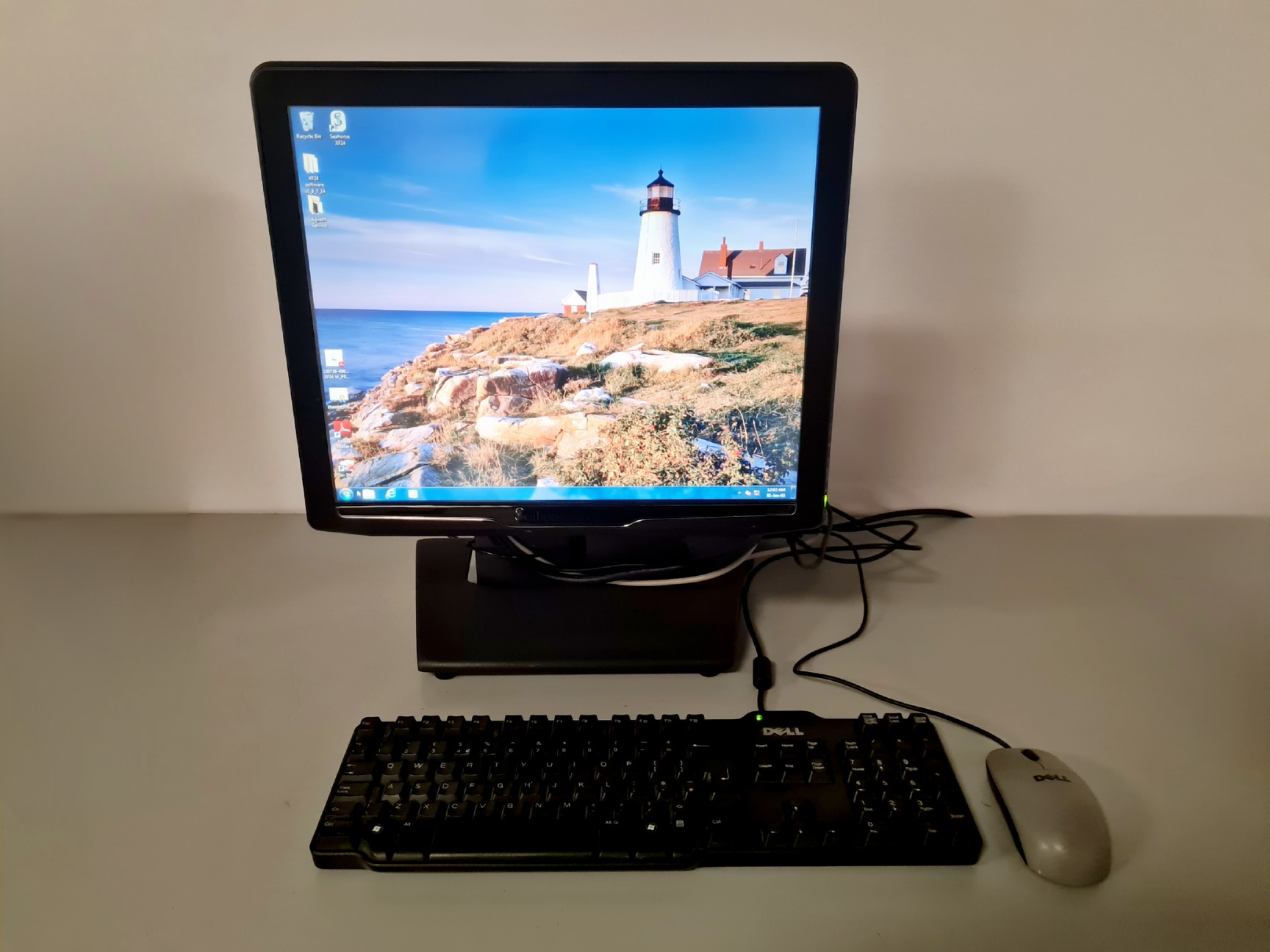 Image of Seahorse Bioscience XF24 Extracellular Flux Analyzer w/ SoftwareLab