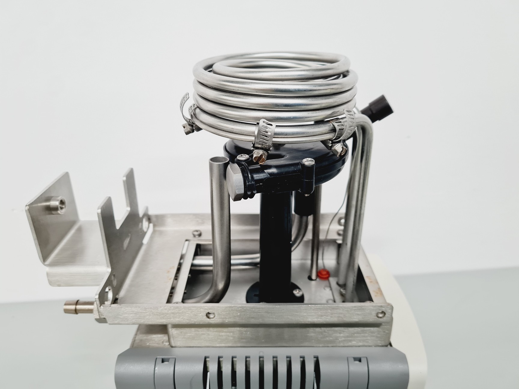 Image of Thermo Scientific Haake SC 100 Immersion Circulator Lab