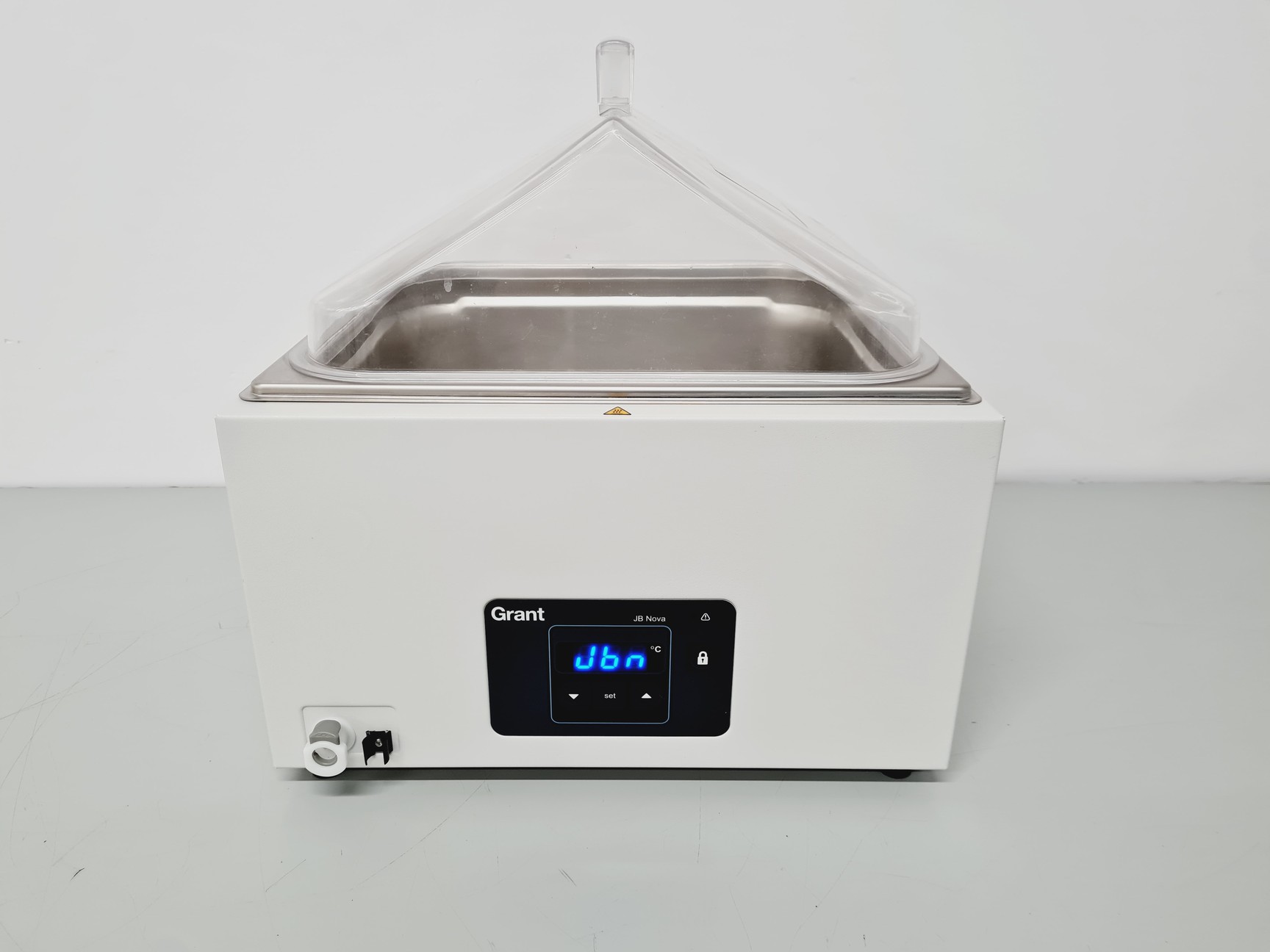 Image of Grant JBN 12 Water Bath 12 Litres Lab