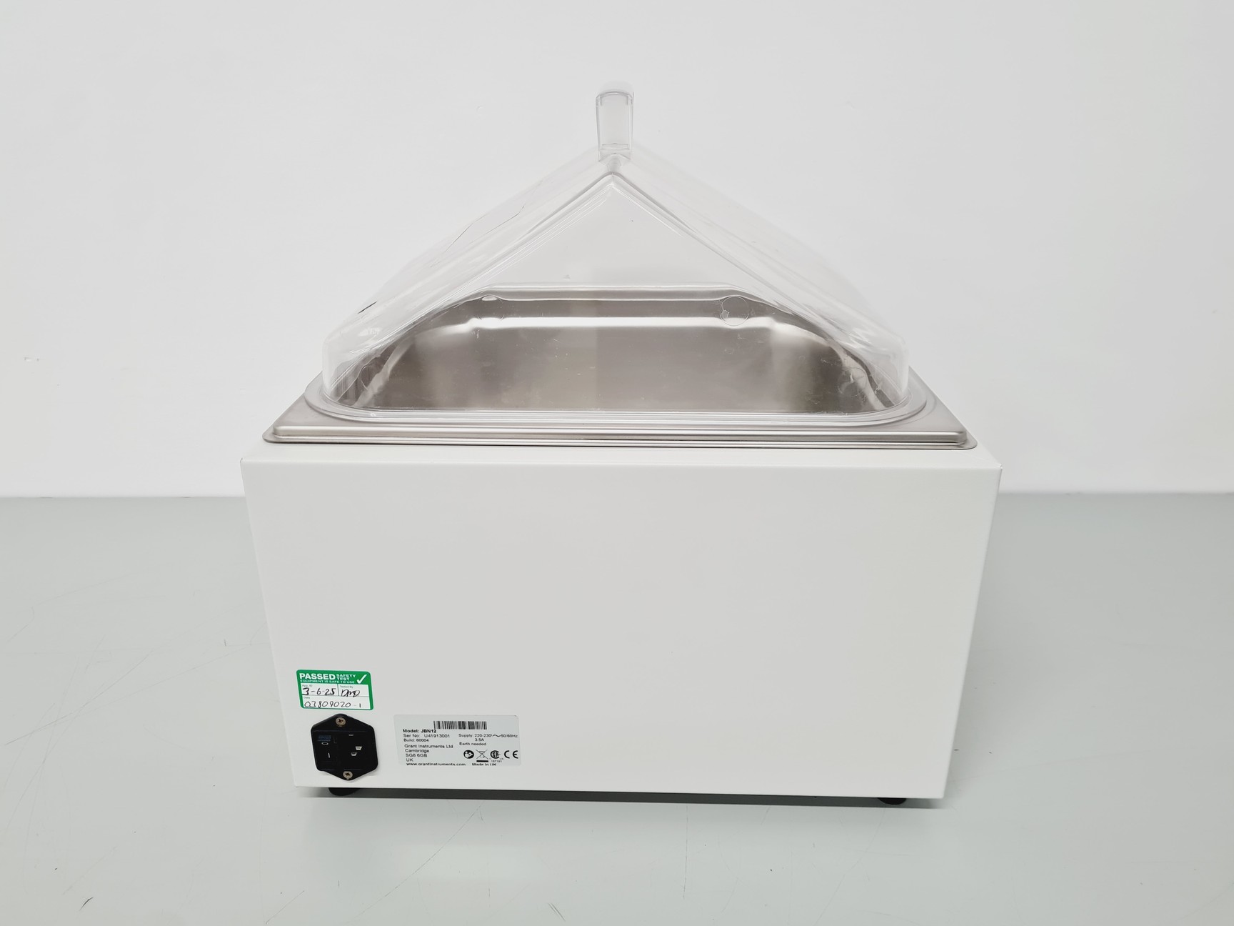 Image of Grant JBN 12 Water Bath 12 Litres Lab