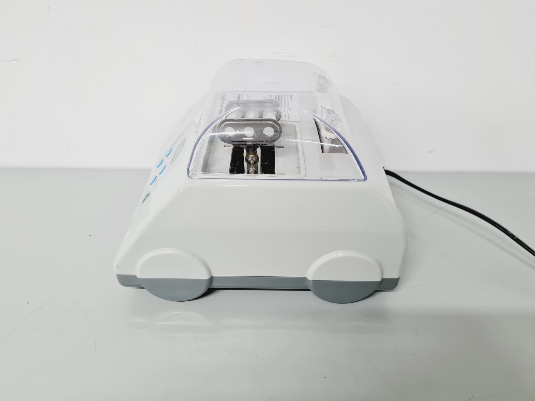 Image of BeadBug D1030-E Microtube Homogenizer lab