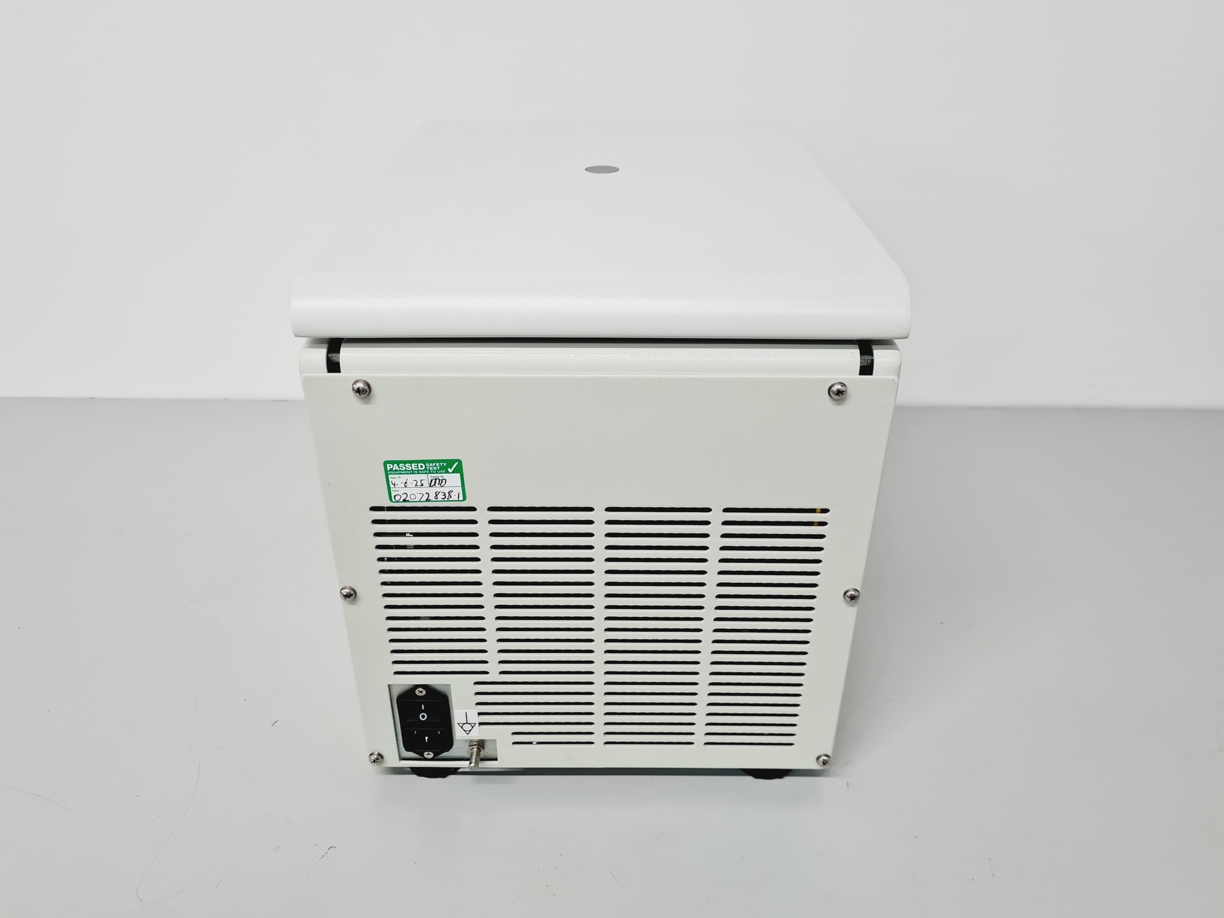 Image of Heal Force Neofuge 13R Centrefuge Lab