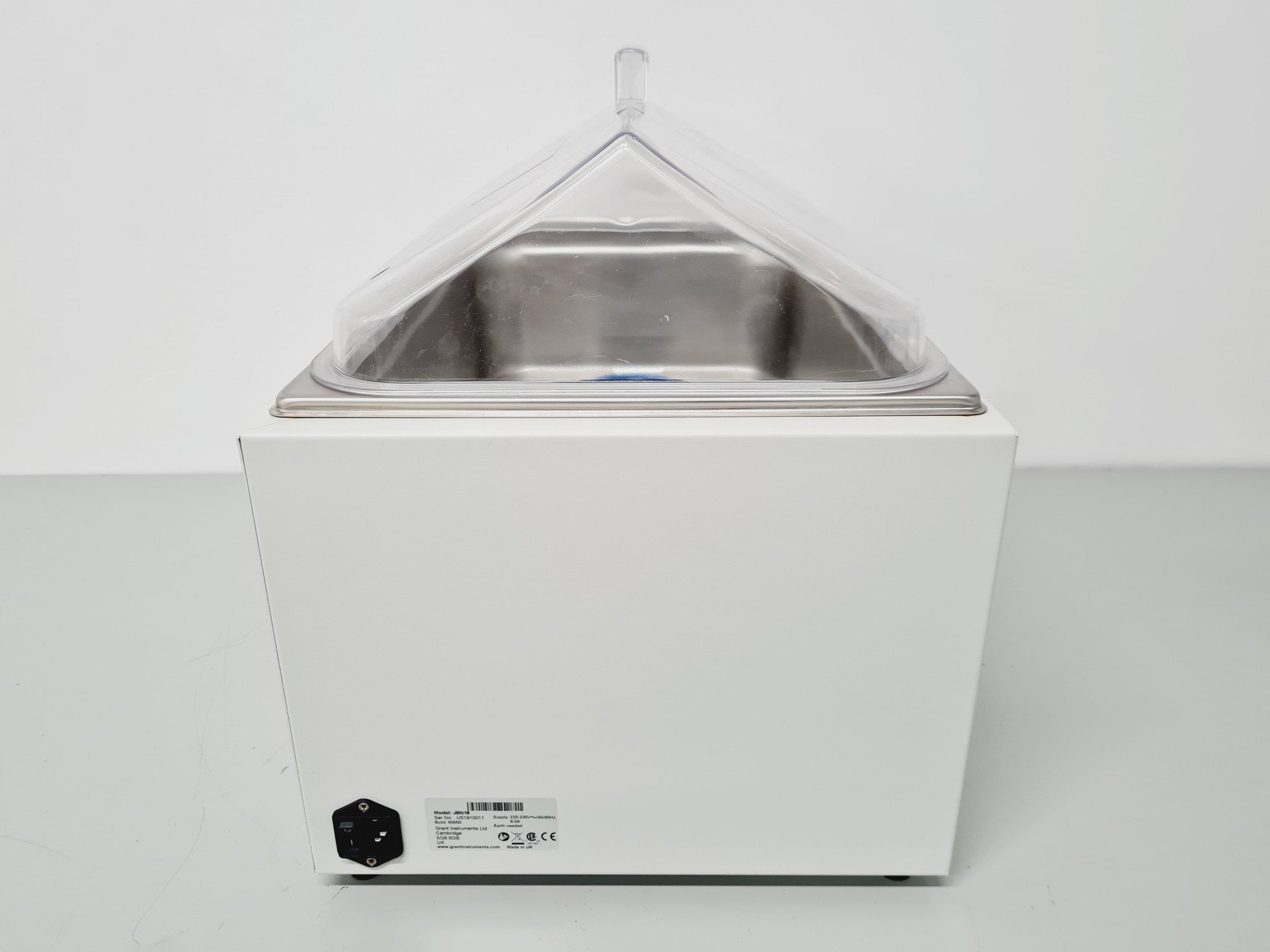 Image of Grant JBN 18 Water Bath 18 Litres Lab