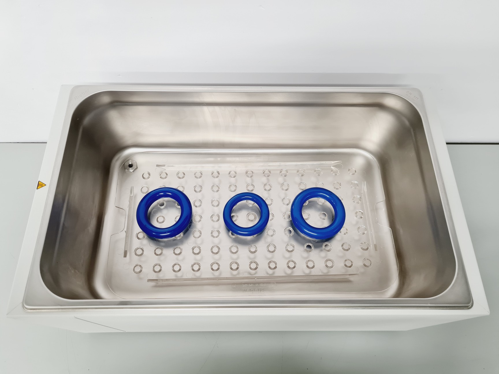 Image of Grant JBN 18 Water Bath 18 Litres Lab