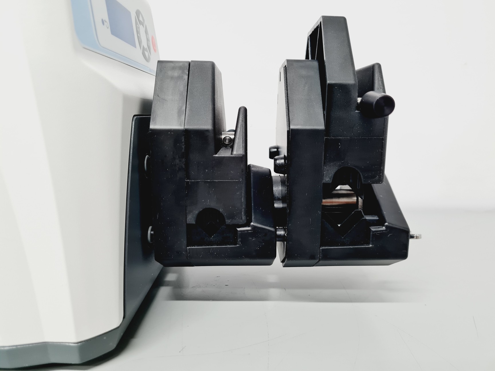 Image of Thermo Scientific Masterflex P/S Peristaltic Pump & 2 x Easy-Load II Pump Heads