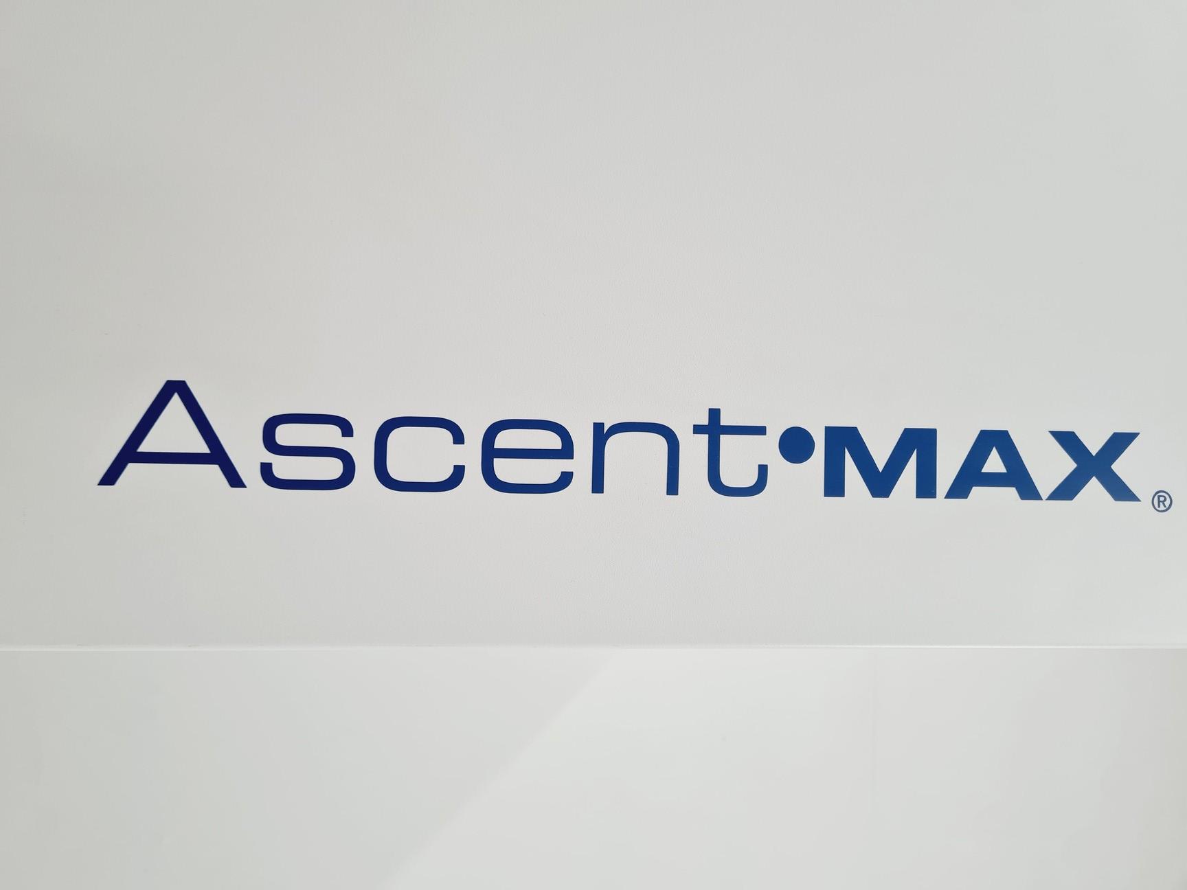 Image of Esco Ductless Fume Cabinet Model ADC-4B1 w/ BCC-4B0 Cabinet Lab