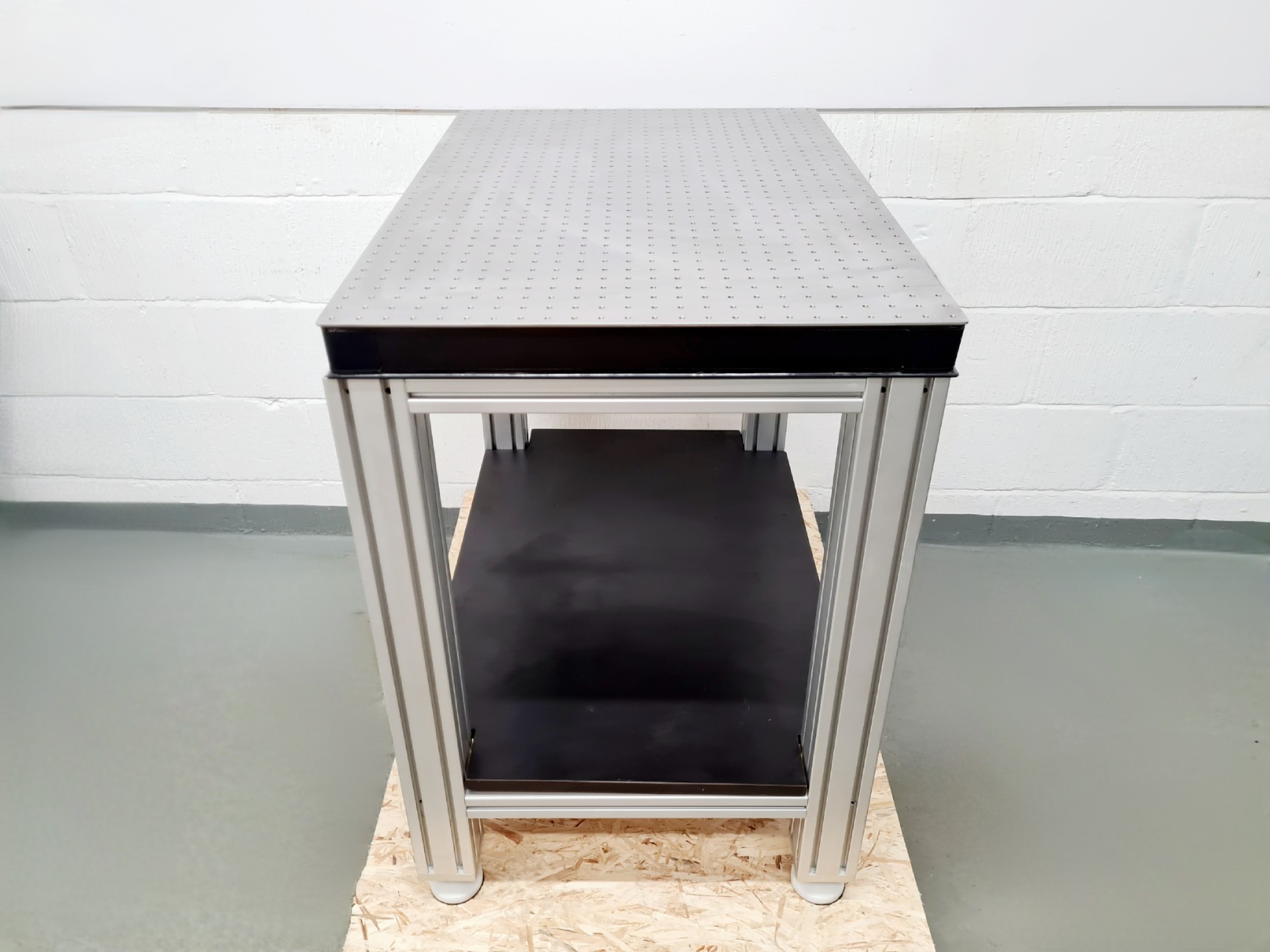 Image of Newport M-IG-23-2 Antivibration Isolation Table Imperial 90x60x81cm (LxWxH)