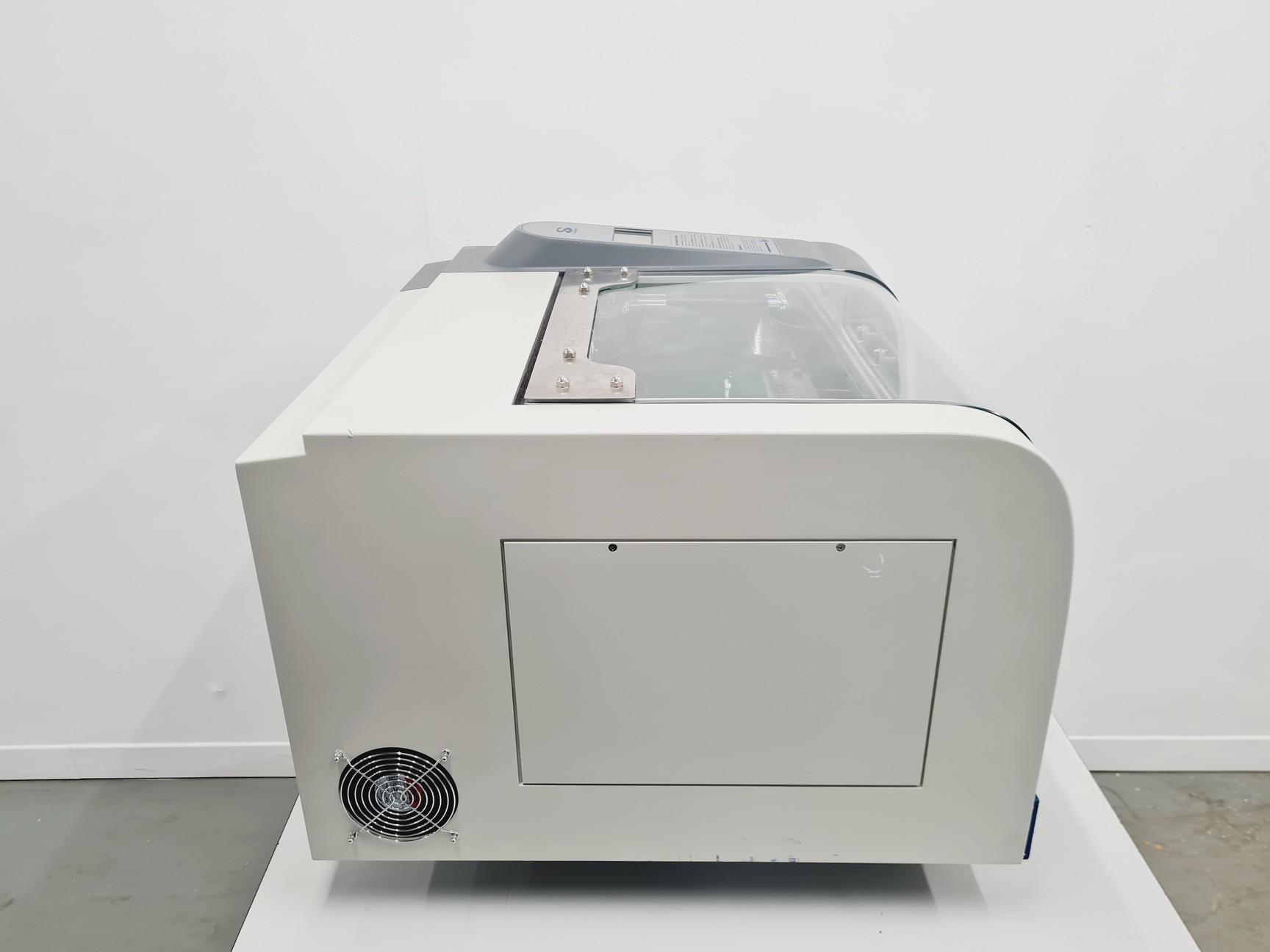 Image of SciQuip Incu-Shake MAXI Shaking Incubator Lab