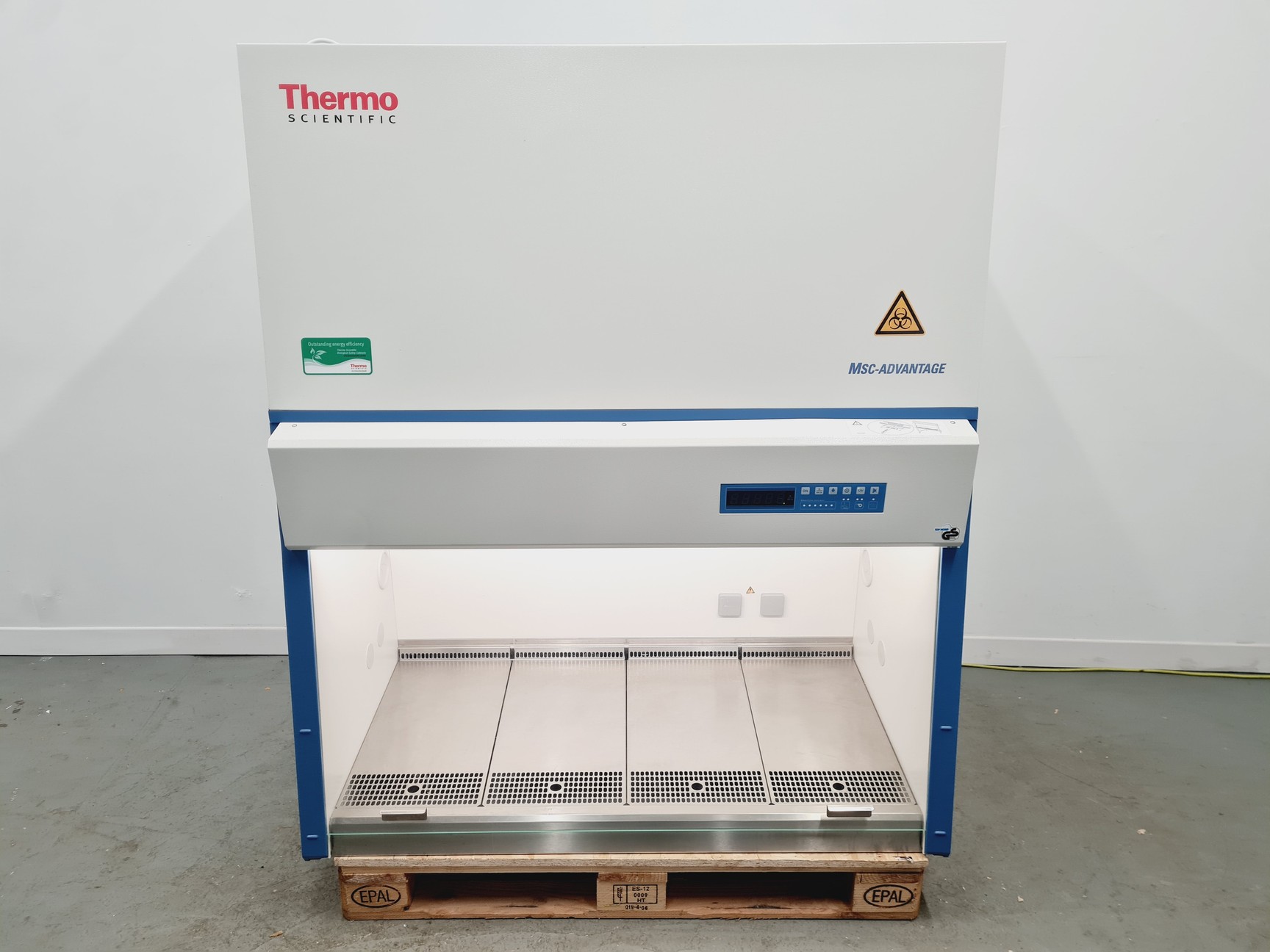 Image of Thermo Scientific MSC-Advantage Class 2 Biological Safety Cabinet Type MSC 1.2
