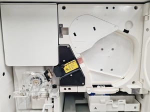 Thumbnail image of Applied Biosystems 3500 Sequencer System  PC, Capillary Arrays & PCR Consumables