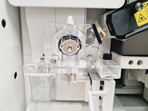 Thumbnail image of Applied Biosystems 3500 Sequencer System  PC, Capillary Arrays & PCR Consumables