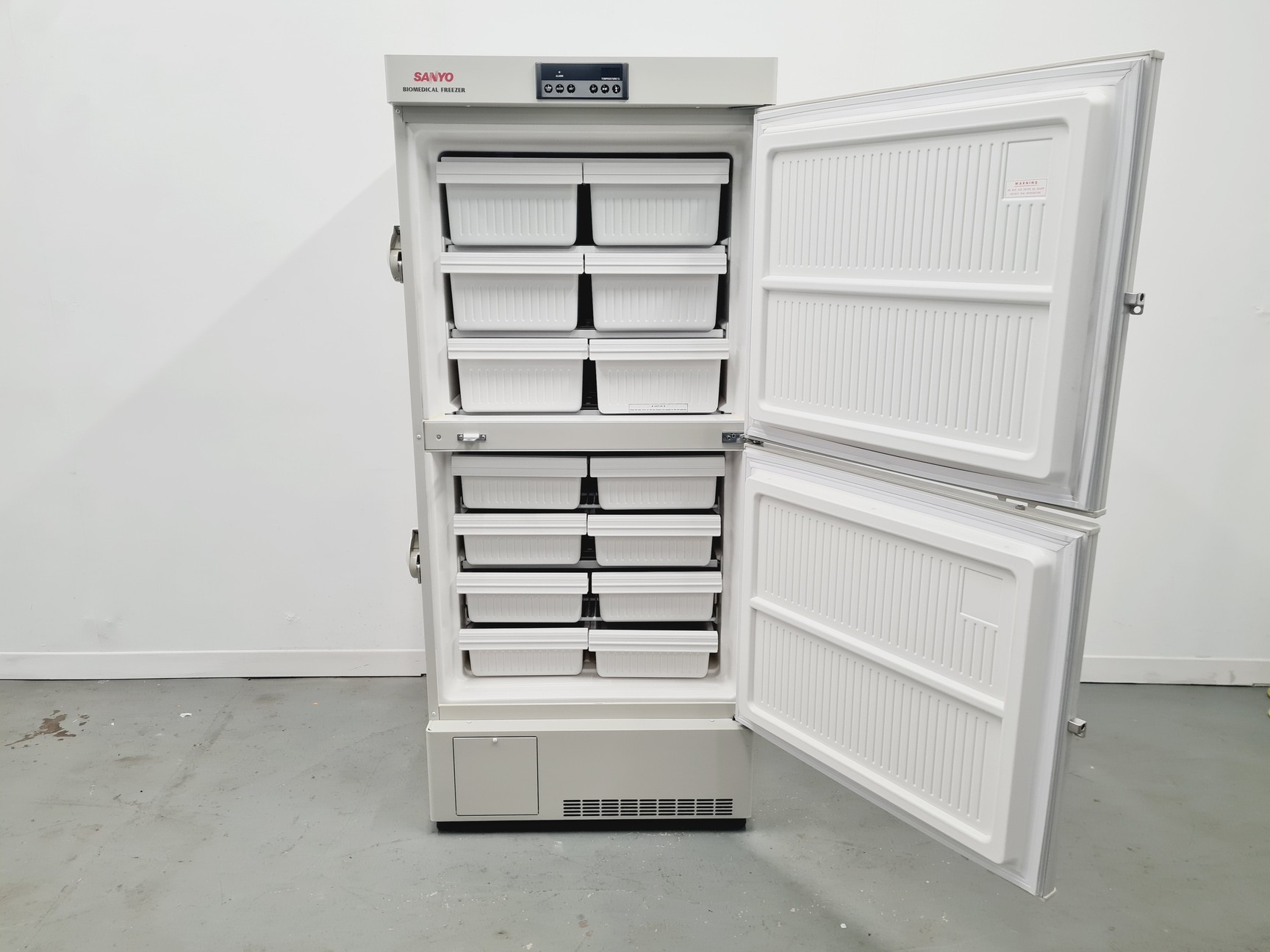 Image of Sanyo Biomedical Freezer MDF-U537 Spares/Repair Lab