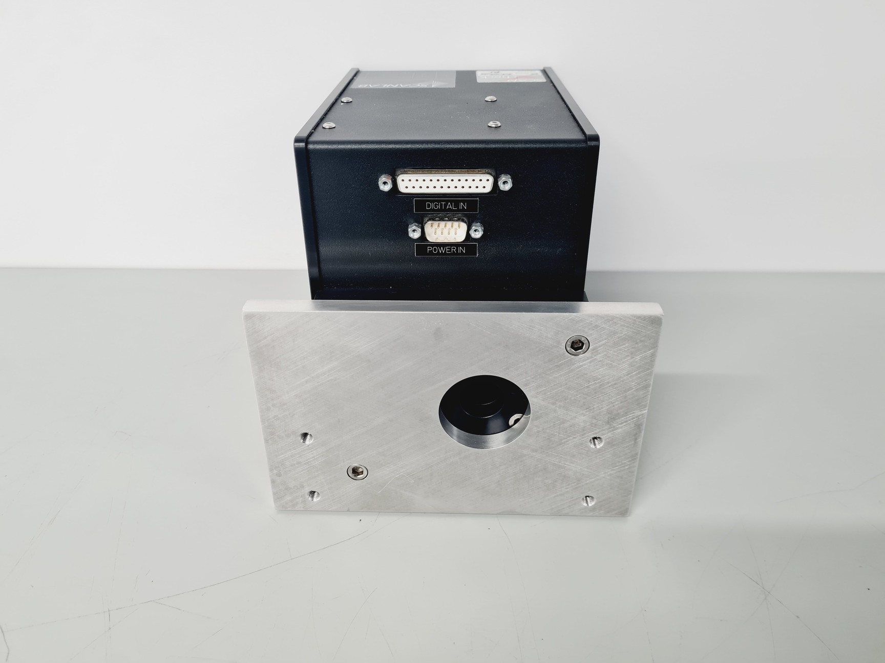 Image of Synrad FSTI80KFC Laser System with UC-2000 Controller & HurryScan II 14