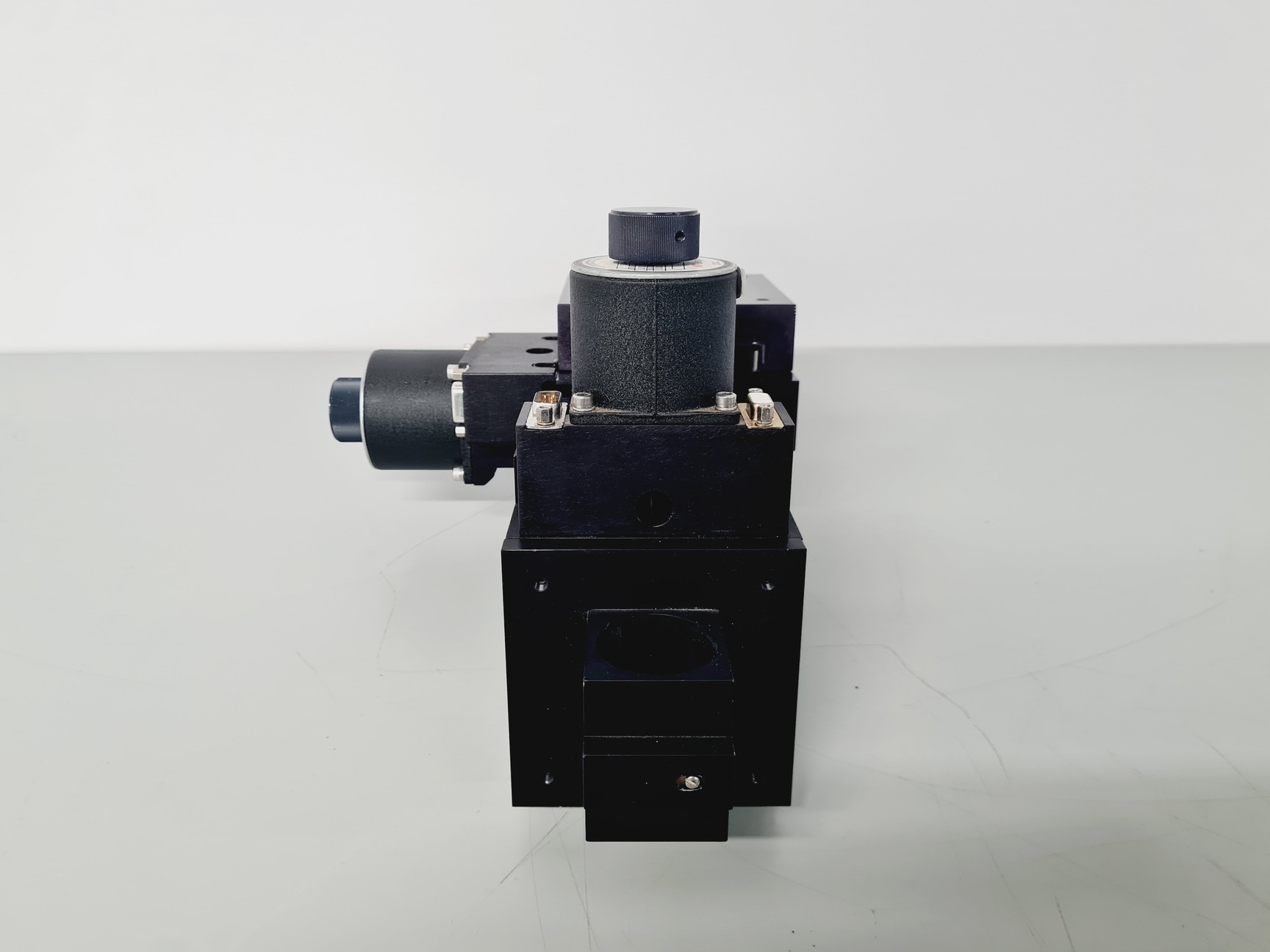 Image of Merchantek Geolase EO MIR20 Laser Ablation System LA-ICP-MS Spares/Repair 