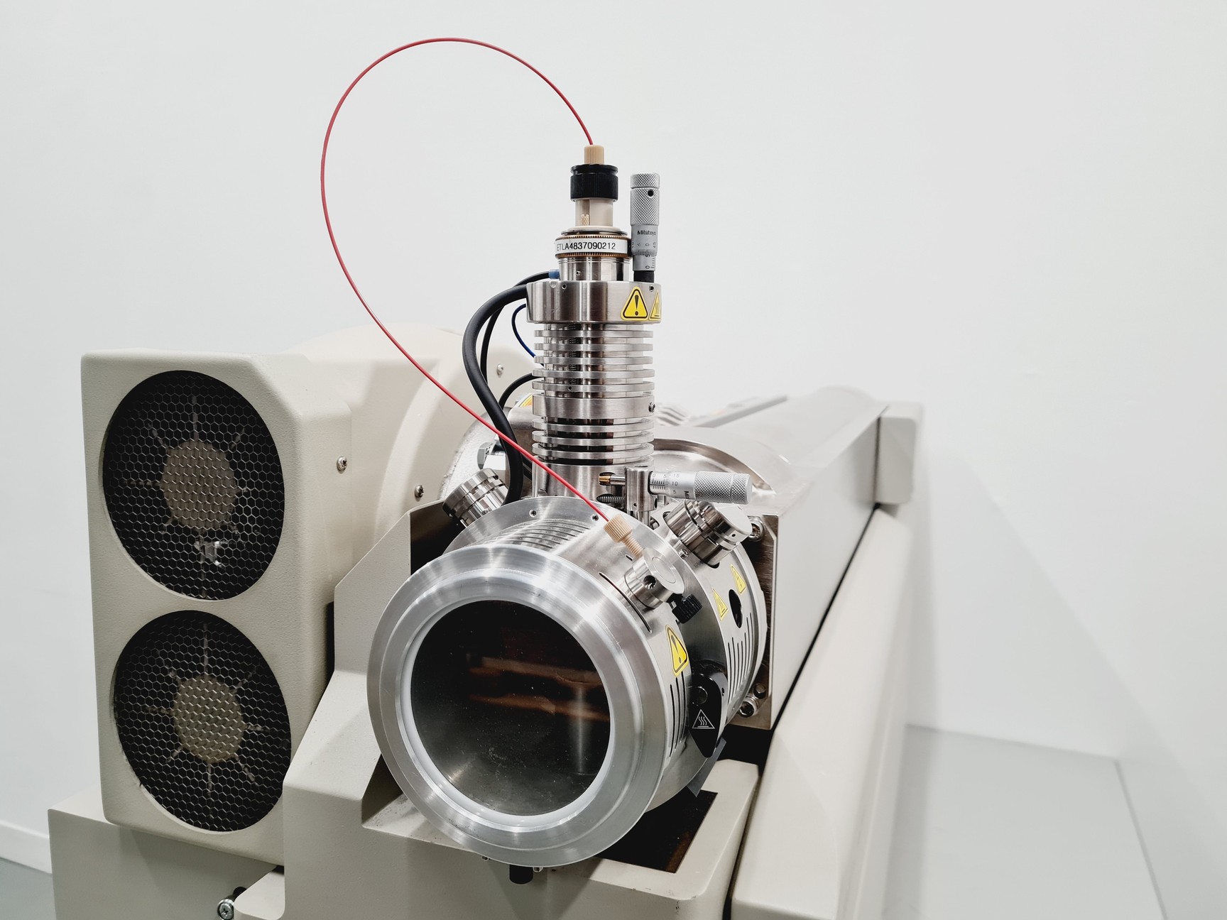 Image of Shimadzu UFLC XR Prominence System with AB MDS SCIEX API 4000 LC/MS/MS