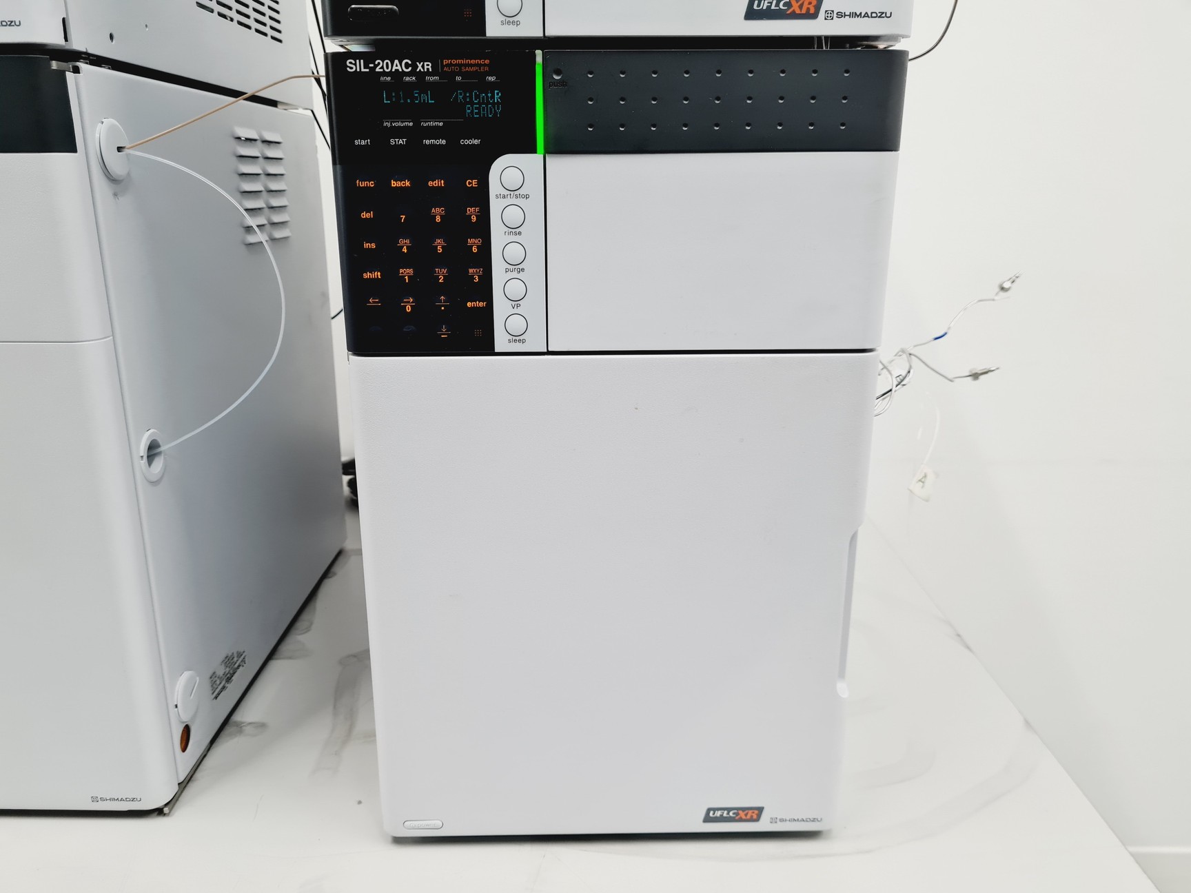 Image of Shimadzu UFLC XR Prominence System with AB MDS SCIEX API 4000 LC/MS/MS