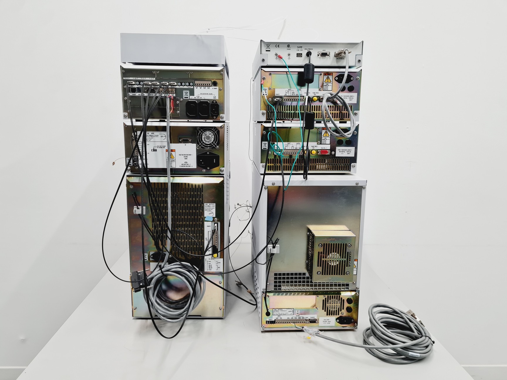 Image of Shimadzu UFLC XR Prominence System with AB MDS SCIEX API 4000 LC/MS/MS