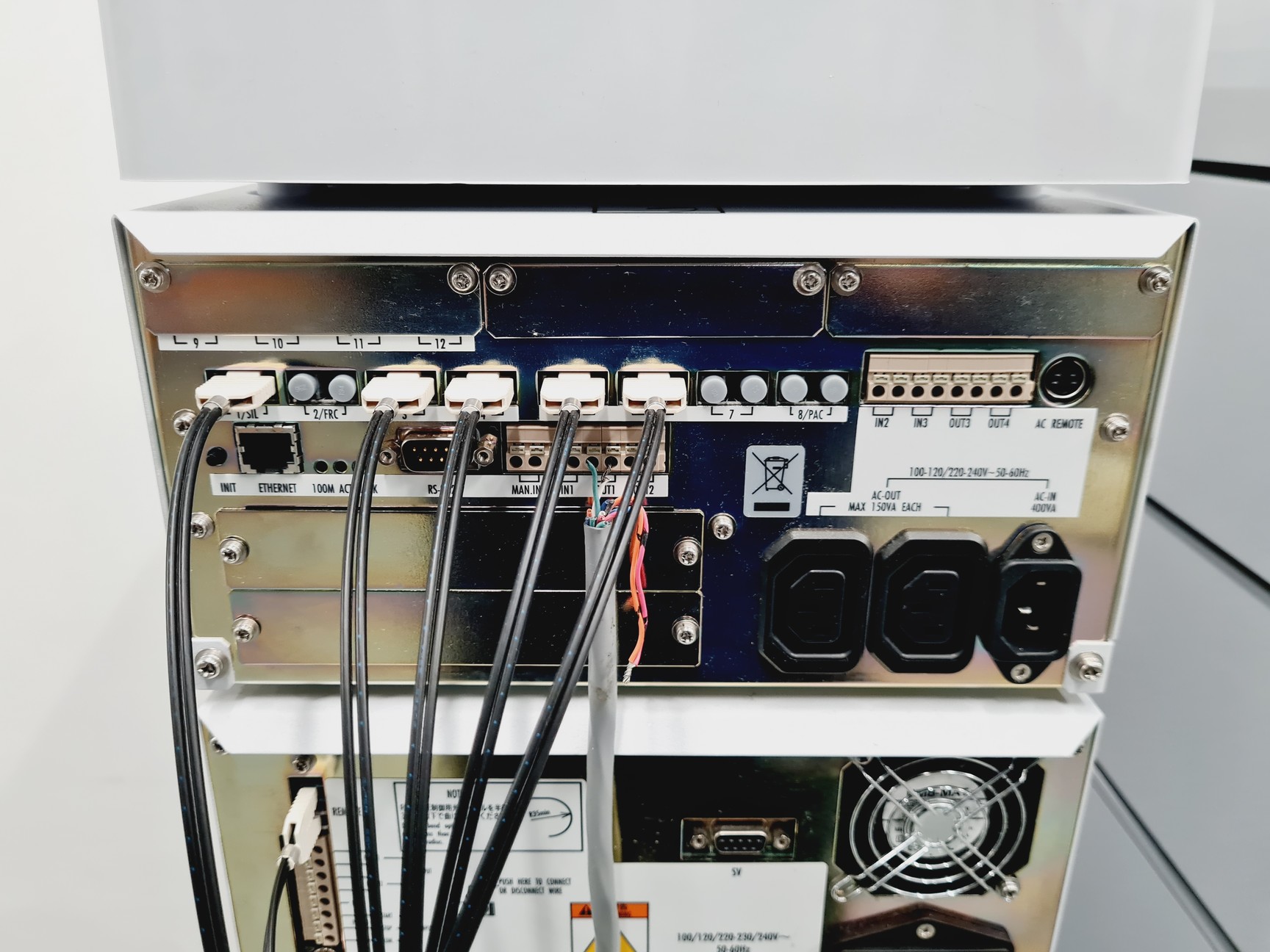 Image of Shimadzu UFLC XR Prominence System with AB MDS SCIEX API 4000 LC/MS/MS