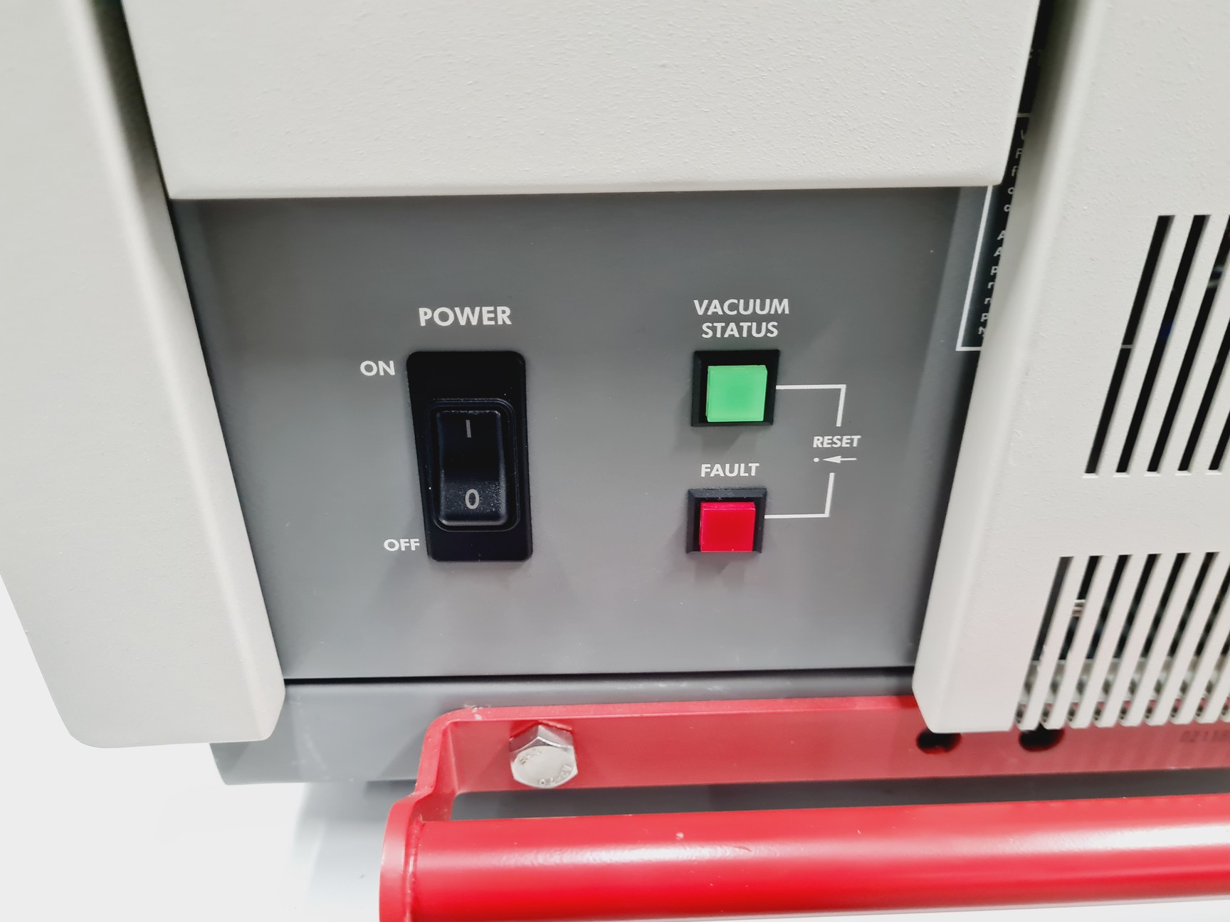Image of Shimadzu UFLC XR Prominence System with AB MDS SCIEX API 4000 LC/MS/MS