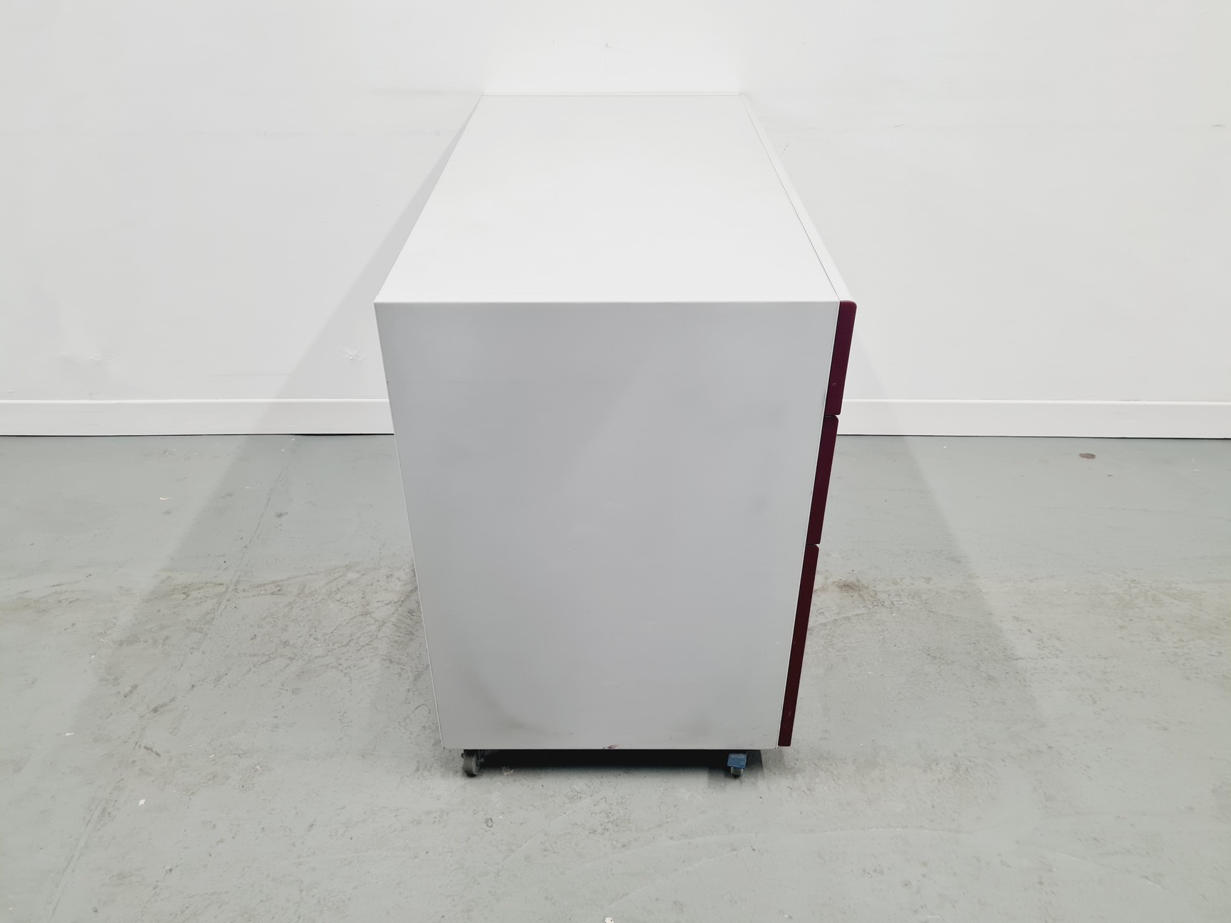 Image of Set of 5 S+B Under Bench Storage 3 Drawer Chests Lab