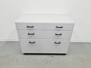 Thumbnail image of Set of 5 S+B Under Bench Lab Storage 3 Drawer Chests
