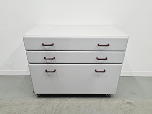 Thumbnail image of Set of 6 S+B Under Bench Lab Storage, 3 x 2 Door Cupboards 3 x 3 Drawer Chests