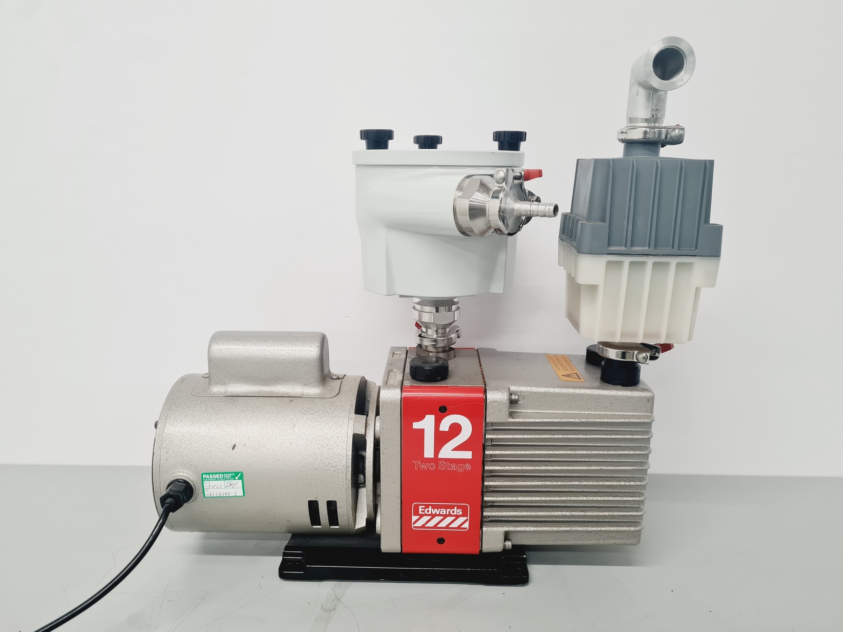 Image of Edwards Freeze Dryer Modulyo K4 with Edwards 12 Vacuum Pump