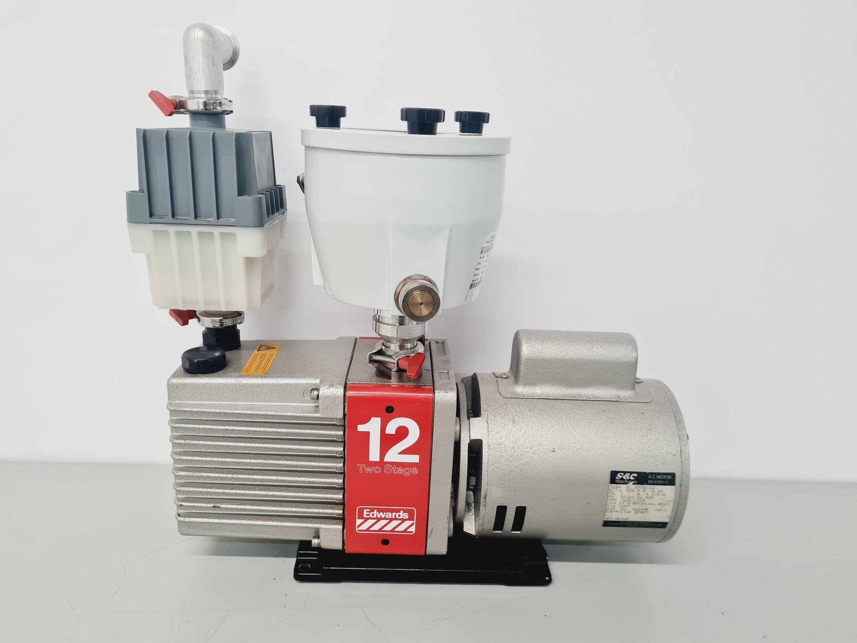 Image of Edwards Freeze Dryer Modulyo K4 with Edwards 12 Vacuum Pump