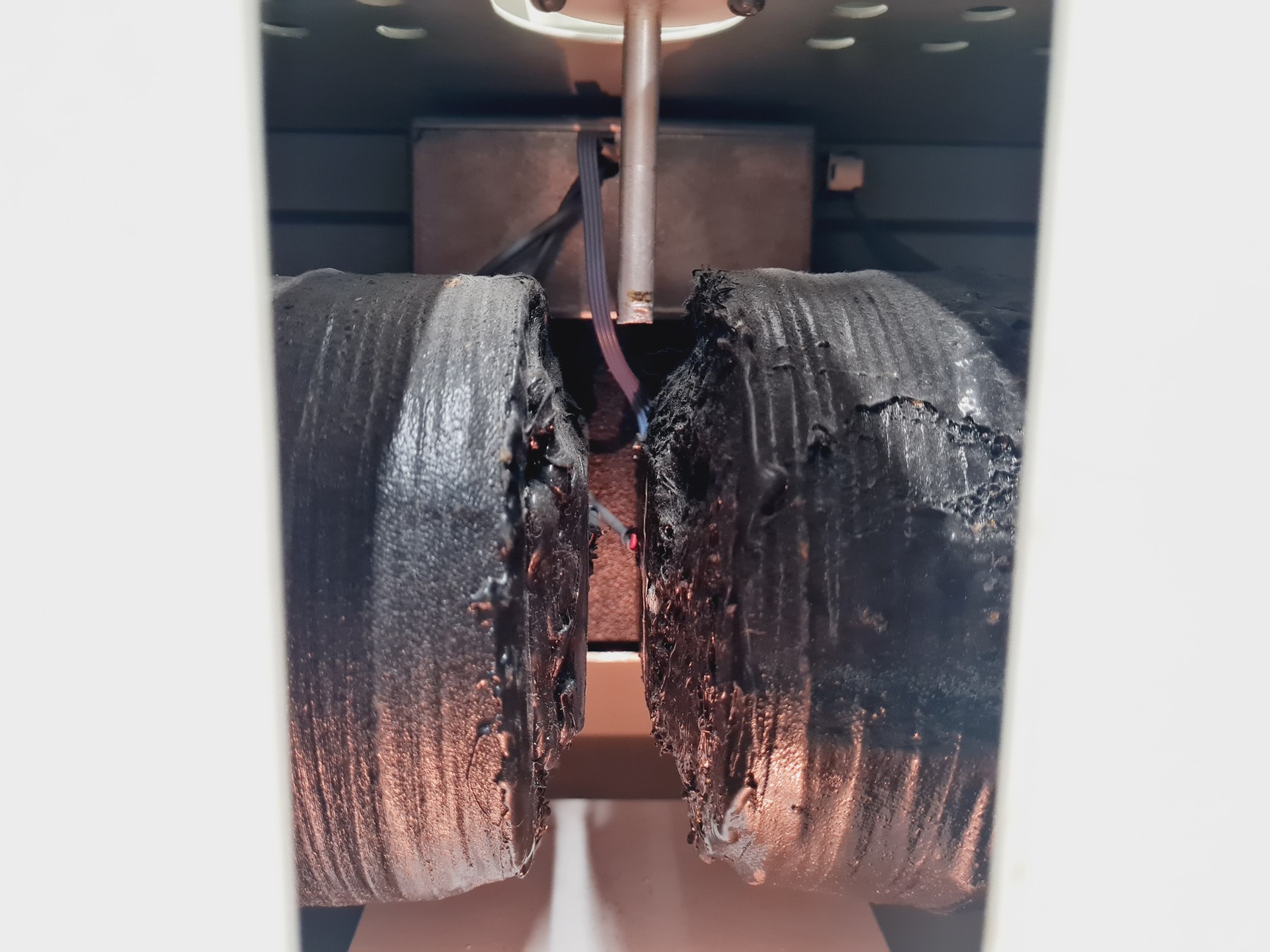 Image of Molspin Nuvo Vibrating Sample Magnetometer