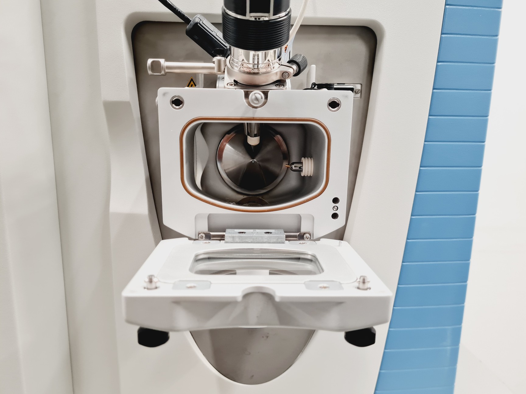 Image of Thermo Exactive Mass Spectrometer System w/ Accela Autosampler & Accela 600 Pump