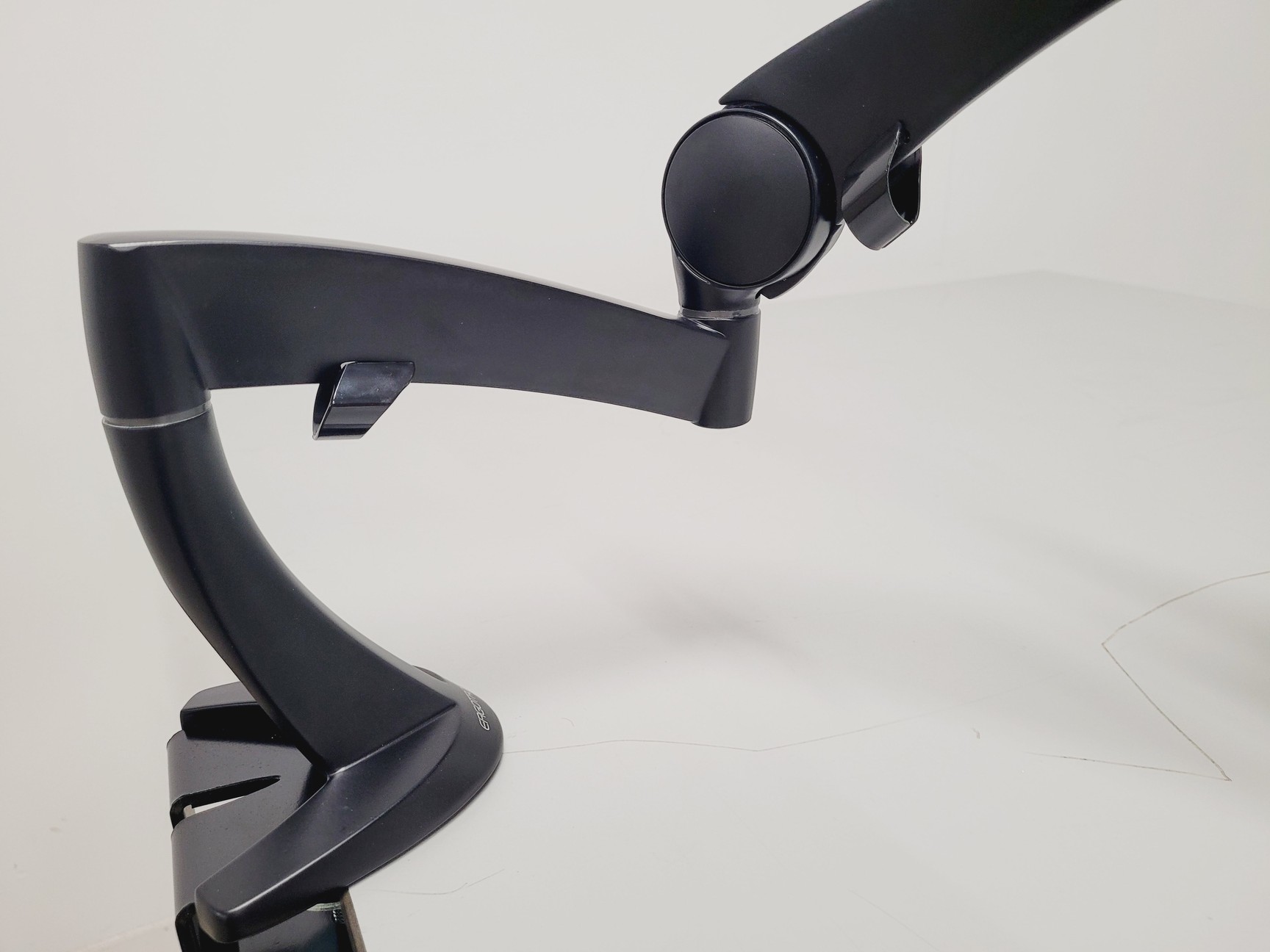 Image of Lot of 19 New Ergotron NeoFlex Desk Mount Tablet Arms 45-306-101