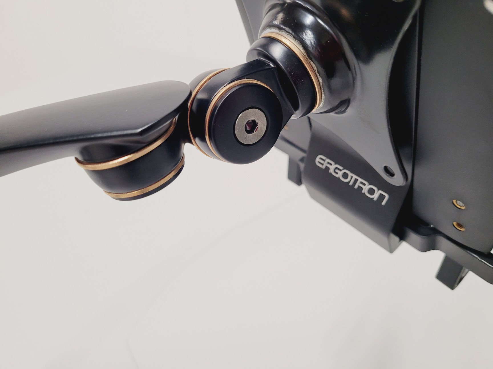 Image of Lot of 19 New Ergotron NeoFlex Desk Mount Tablet Arms 45-306-101