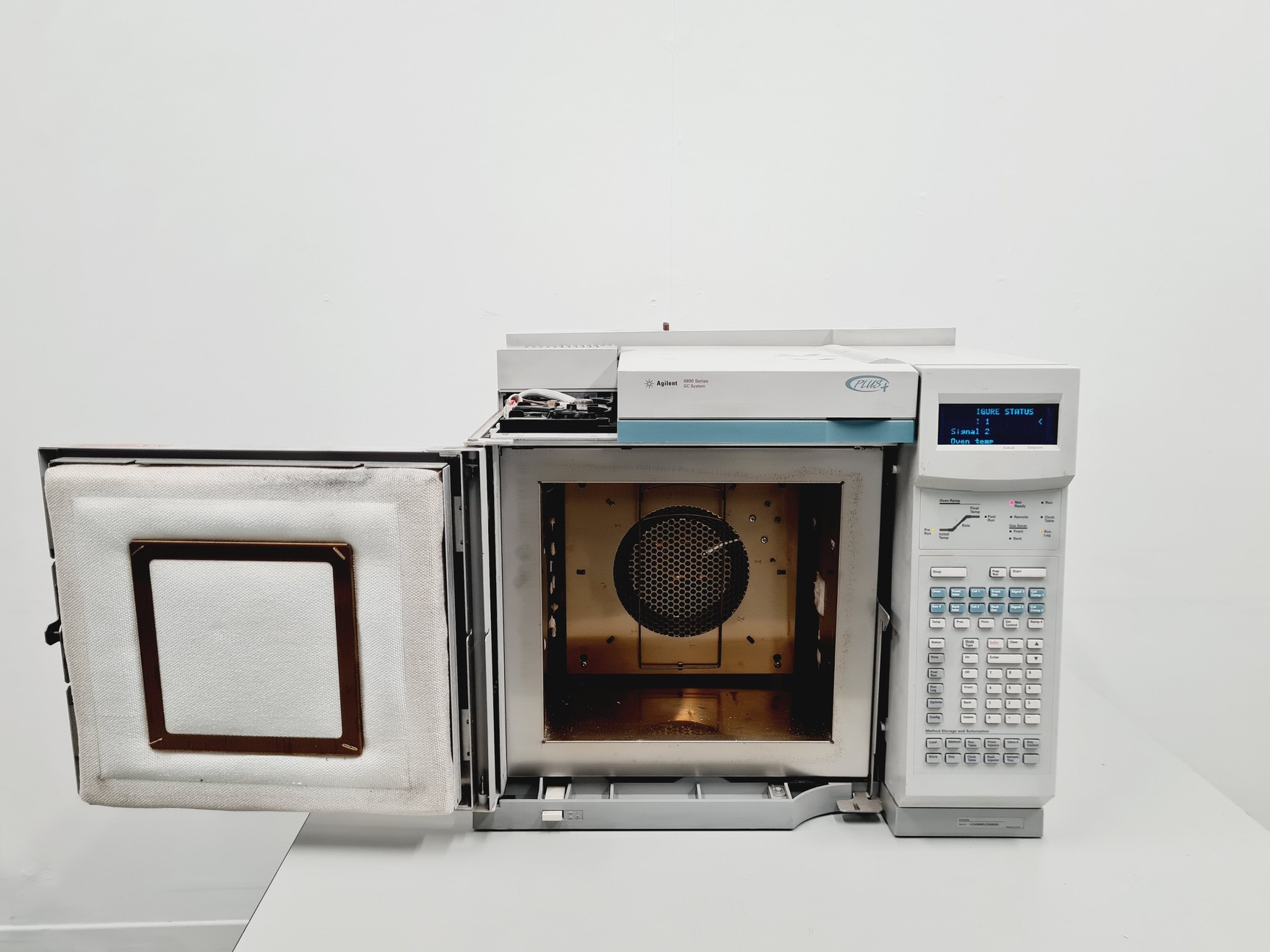 Image of Agilent 6890 Series Plus GC (G1530A) Gas Chromatograph