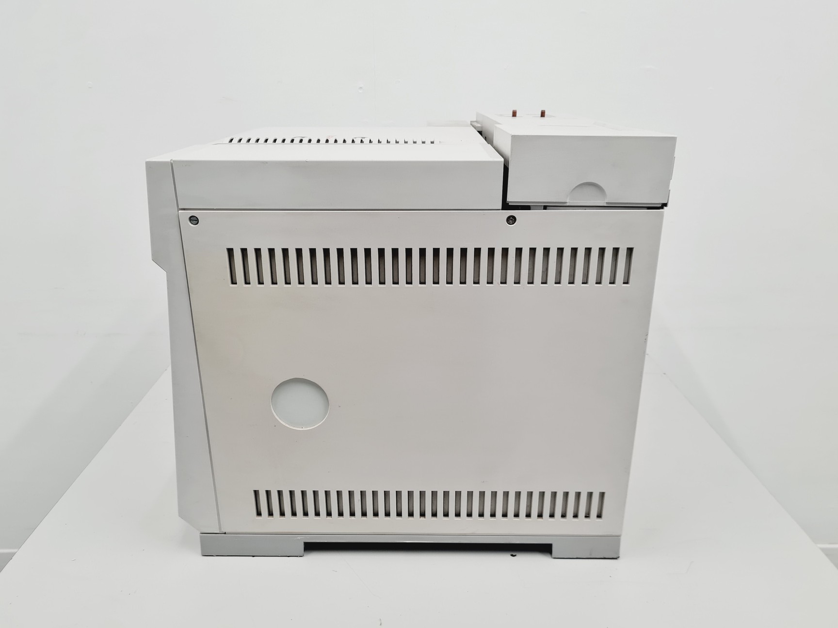 Image of Agilent 6890 Series Plus GC (G1530A) Gas Chromatograph